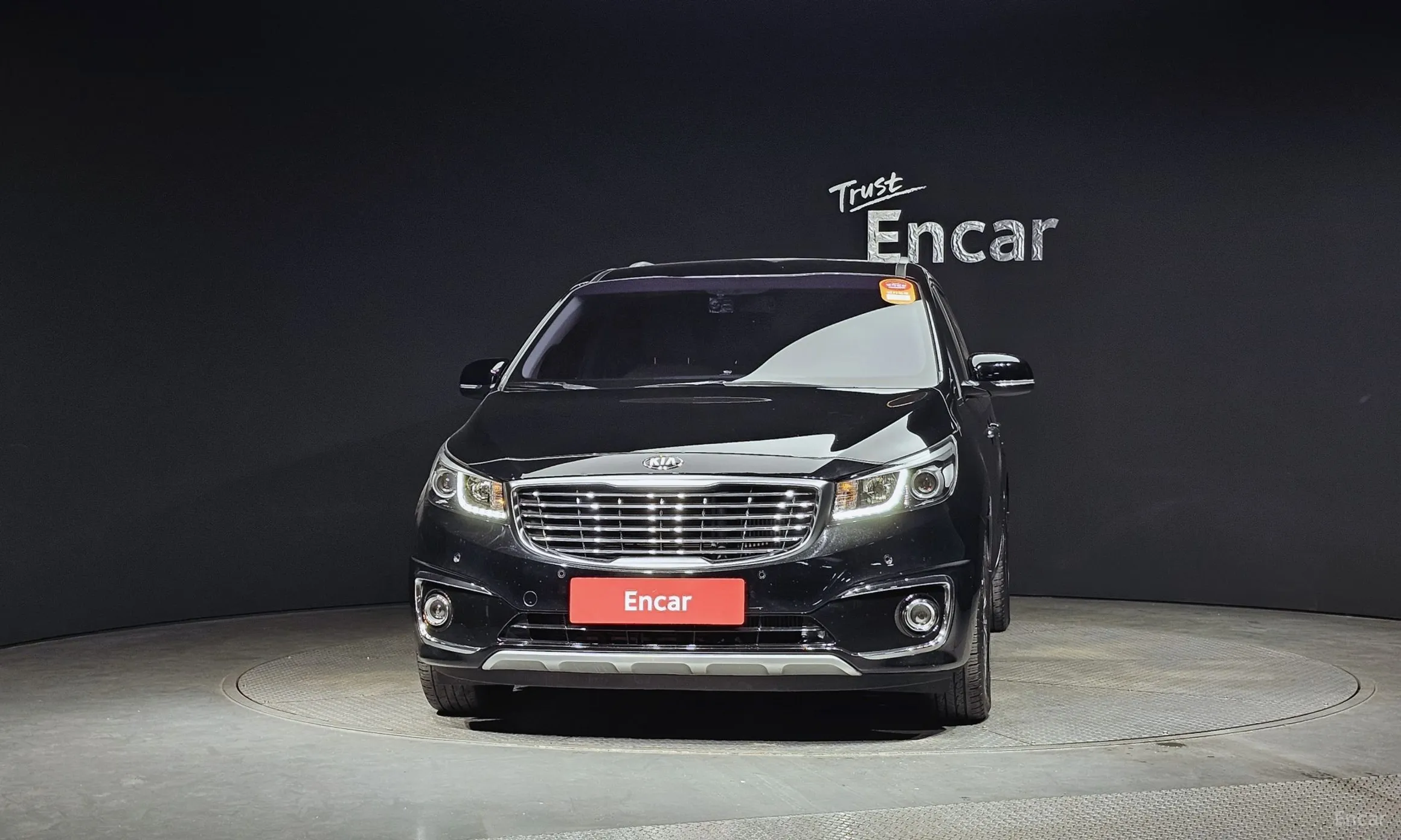 Kia Carnival превью 2