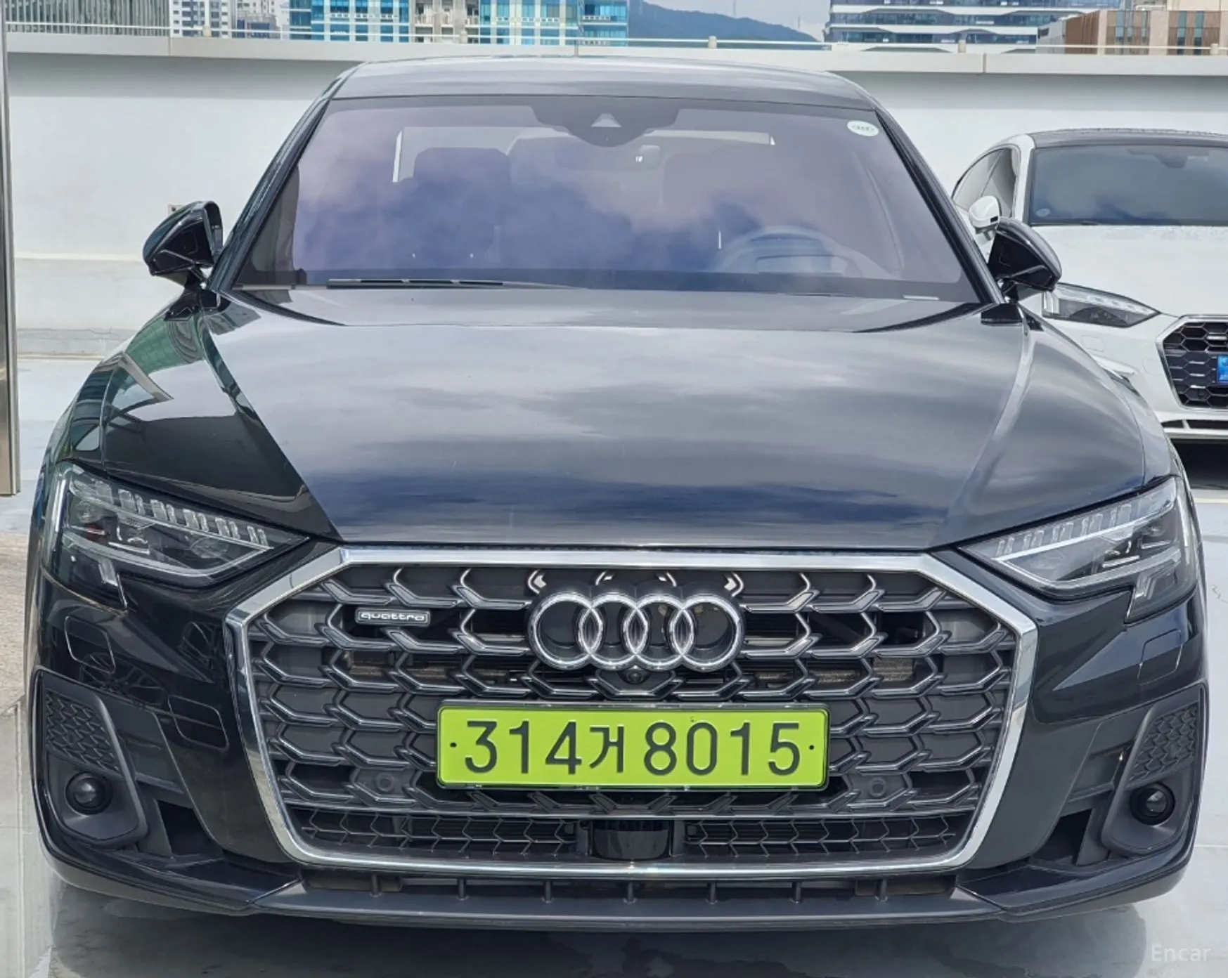 Audi A8 (D5)