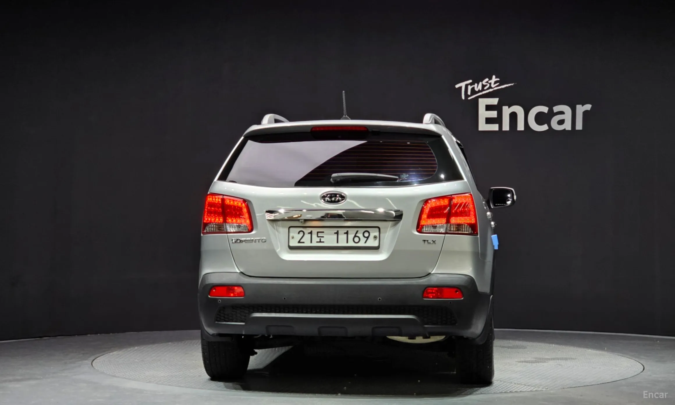 Kia Sorrento R превью 3