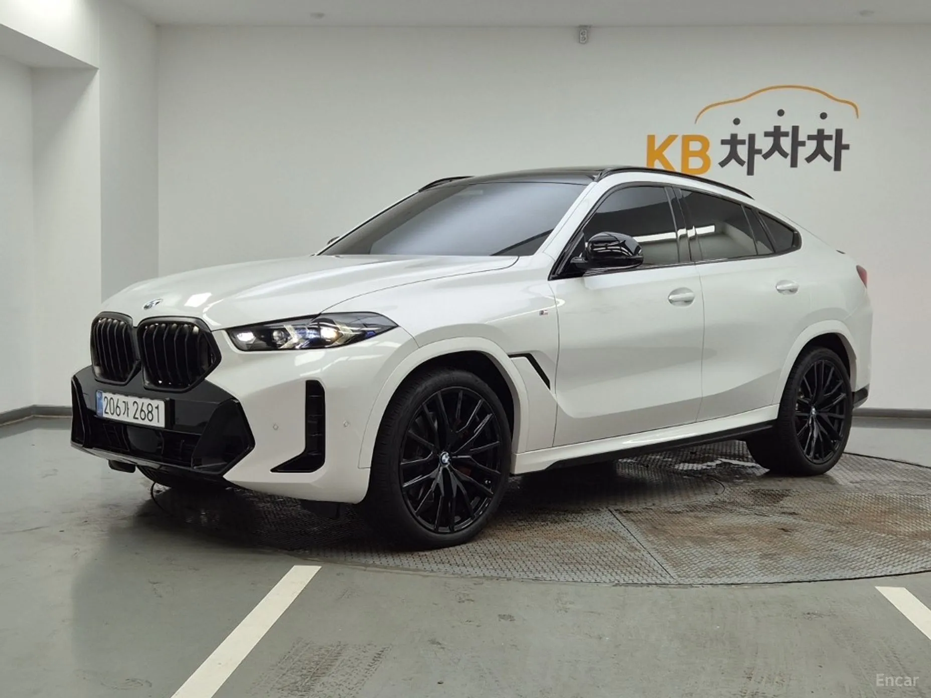 X6 (G06)