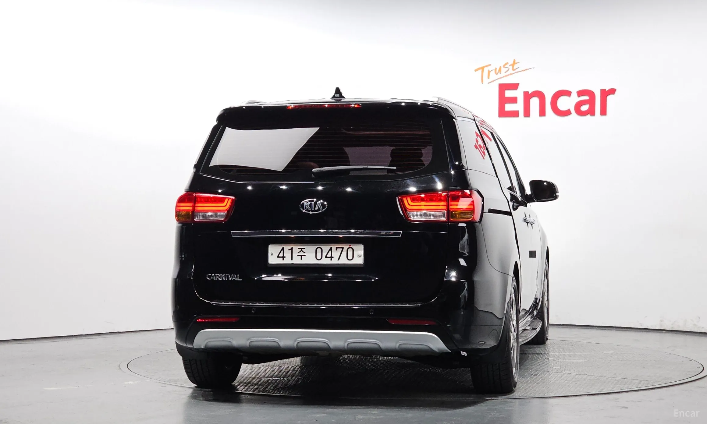 Kia Carnival превью 3
