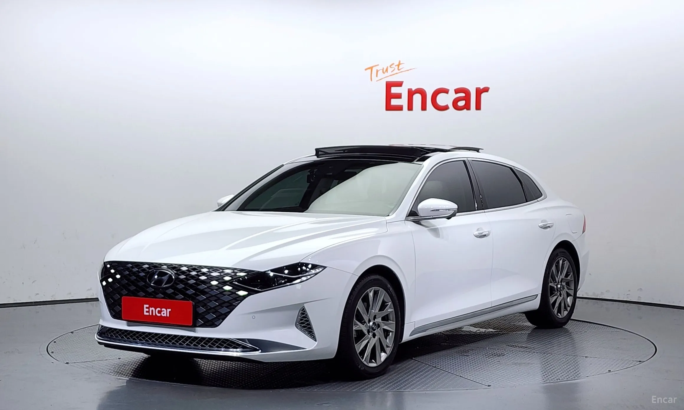 Hyundai Grandeur IG Hybrid