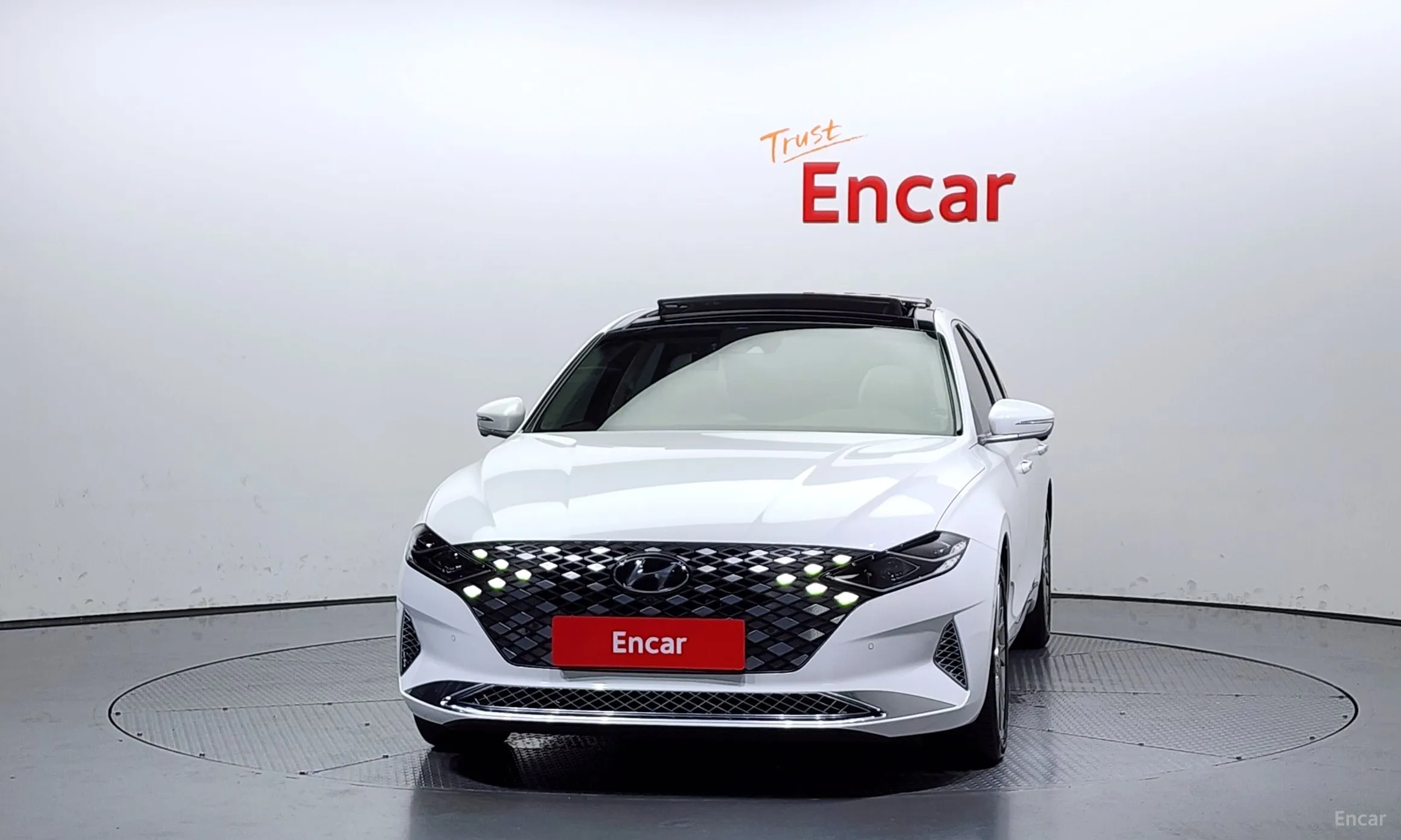 Hyundai Grandeur IG Hybrid