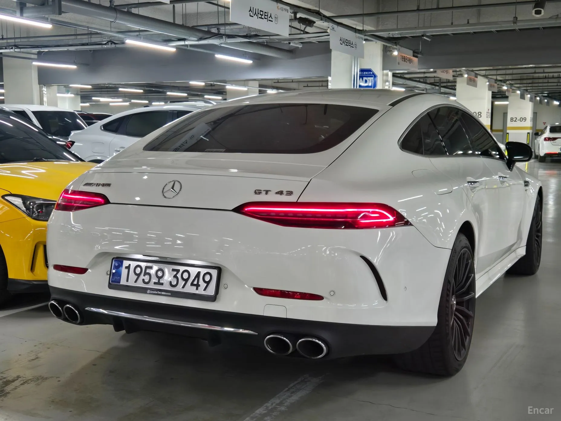 Mercedes Benz AMG GT превью 2