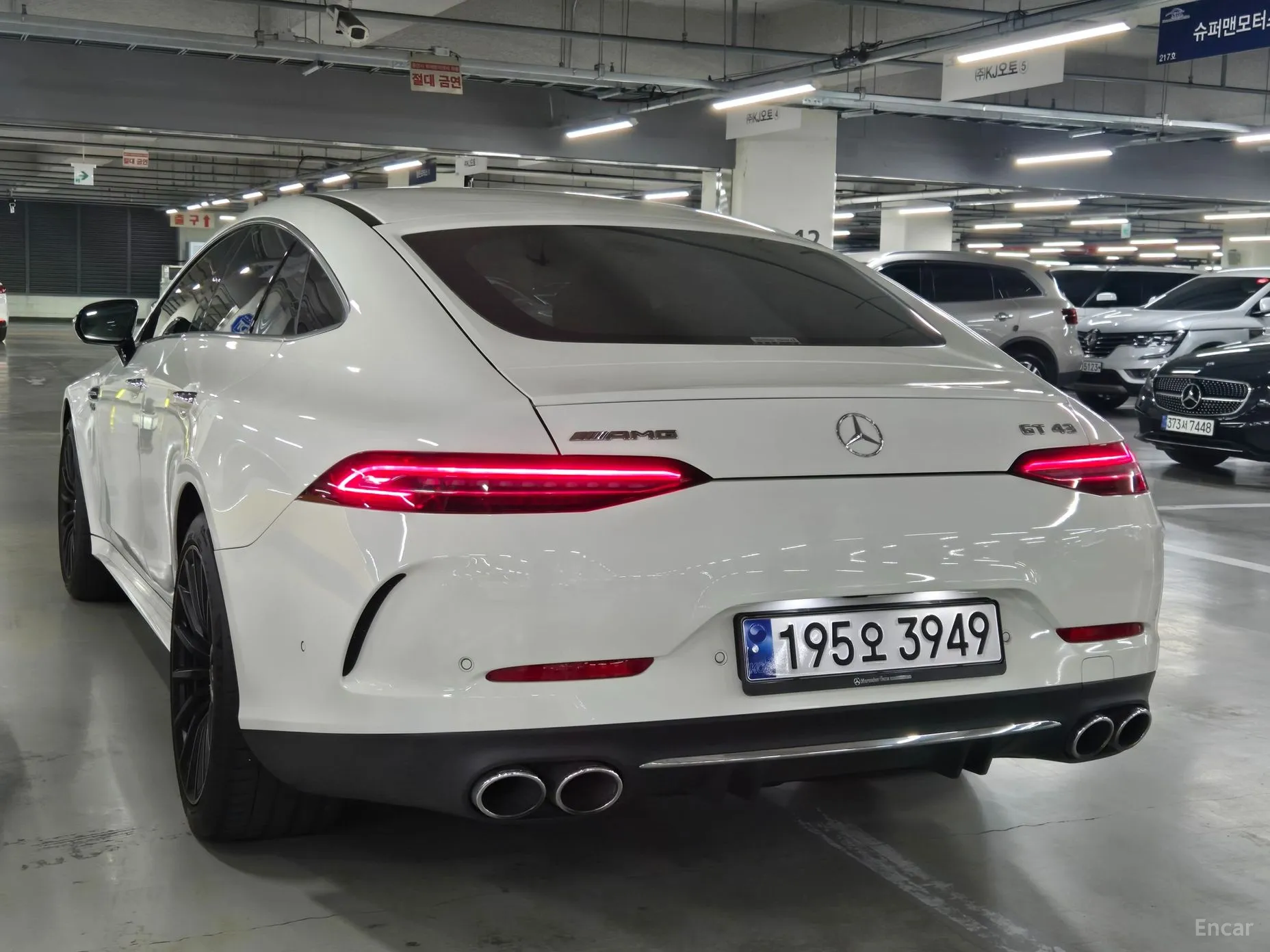 Mercedes Benz AMG GT превью 3