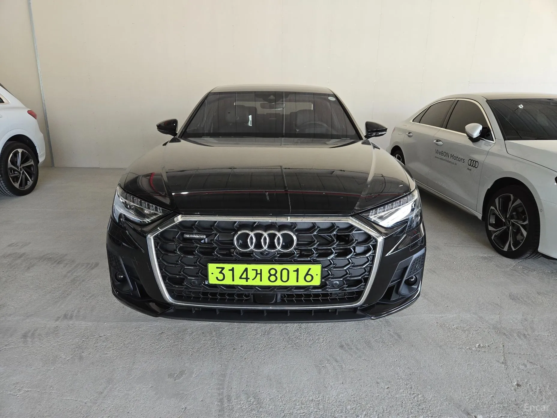 Audi A8 (D5)
