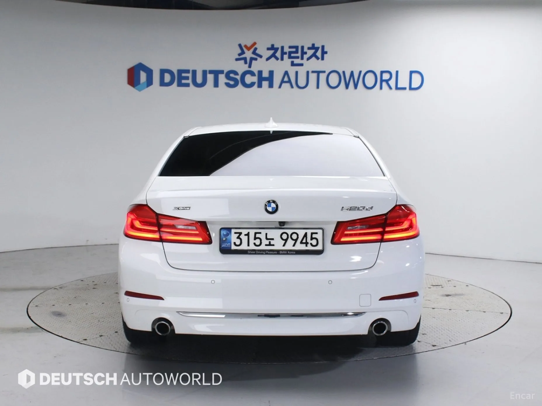 BMW 5 Series (G30) превью 3