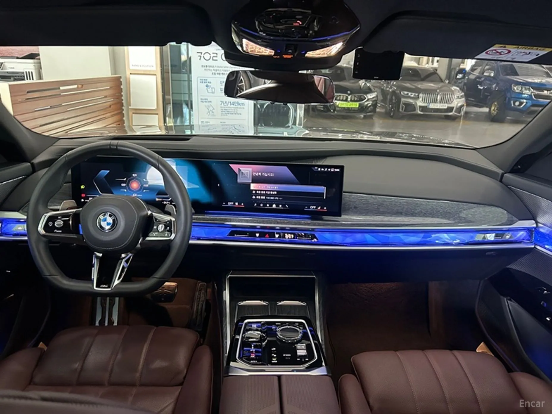 BMW 7 Series (G70) превью 4