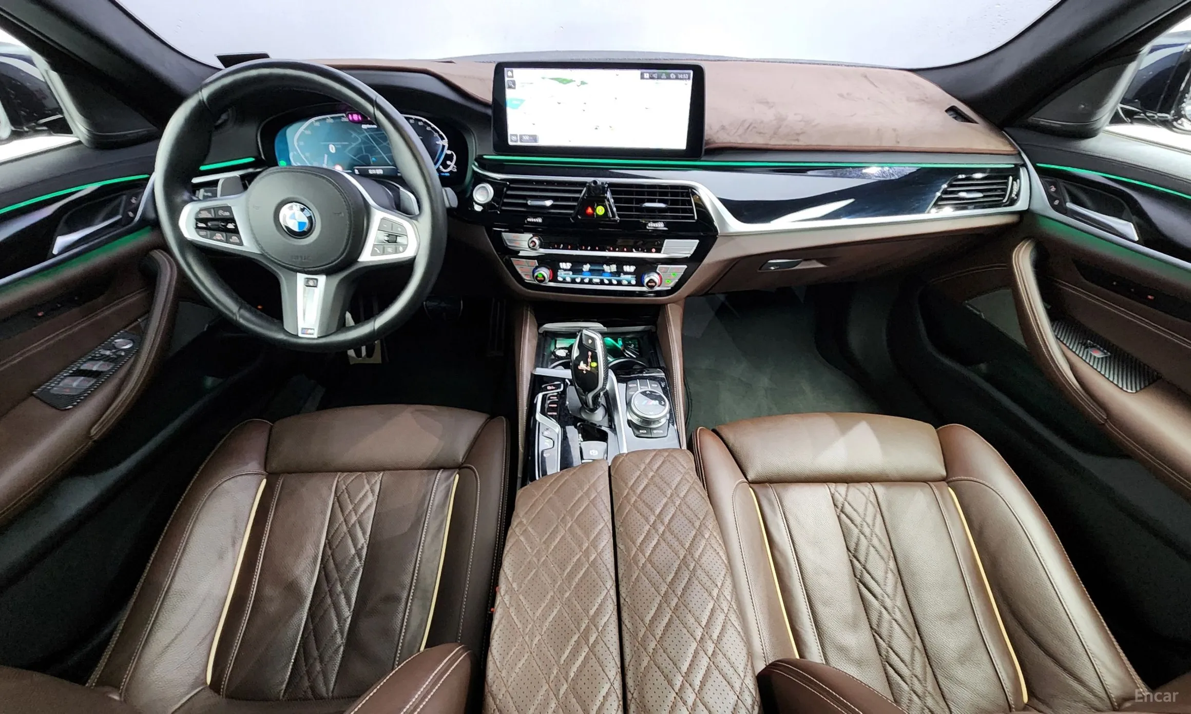 BMW 5 Series (G30) превью 4