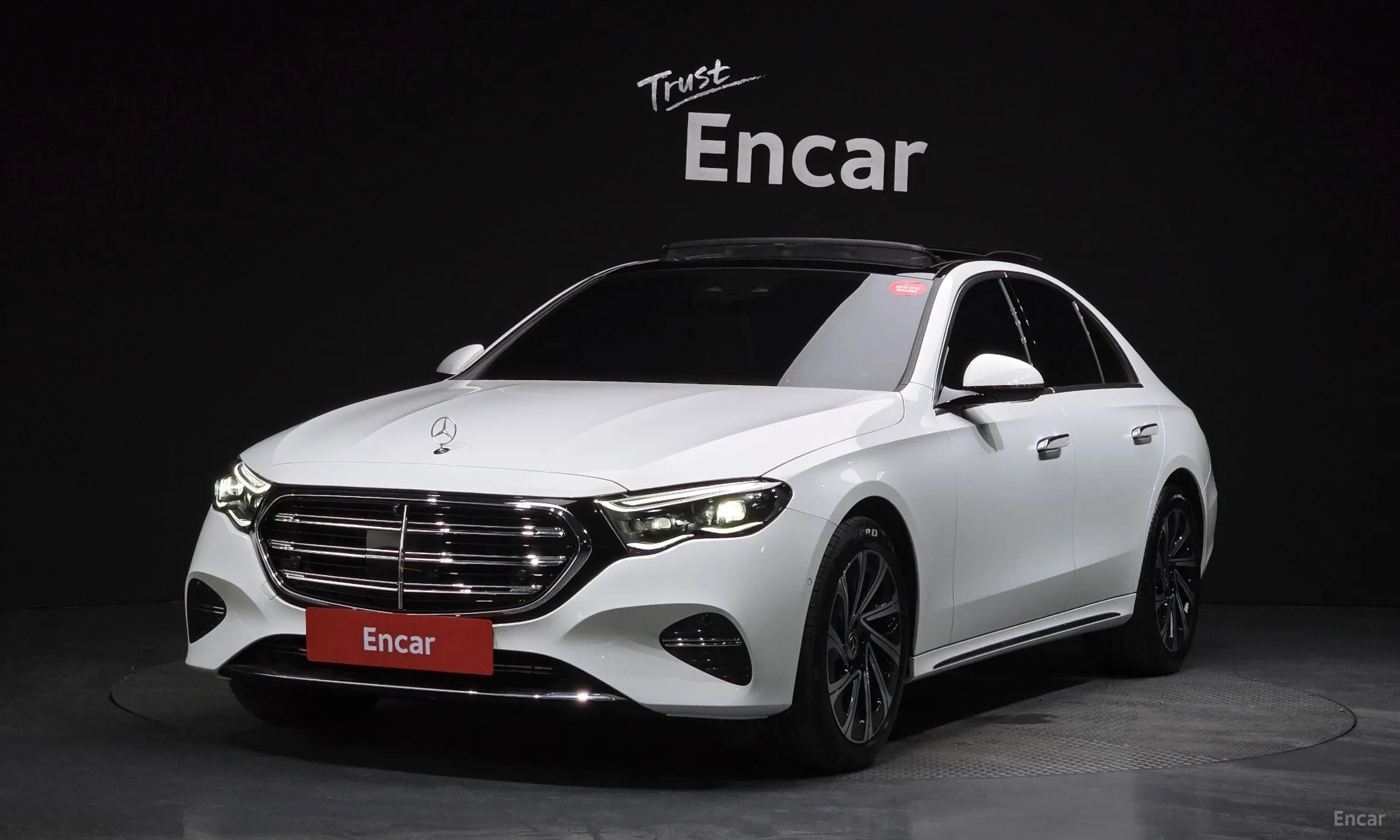 E-Class W214