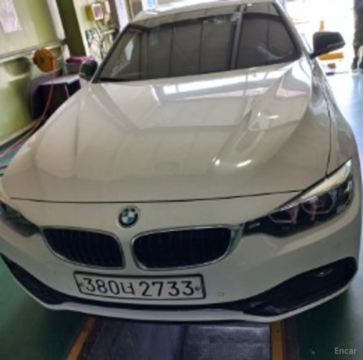 Series 4 (F32)