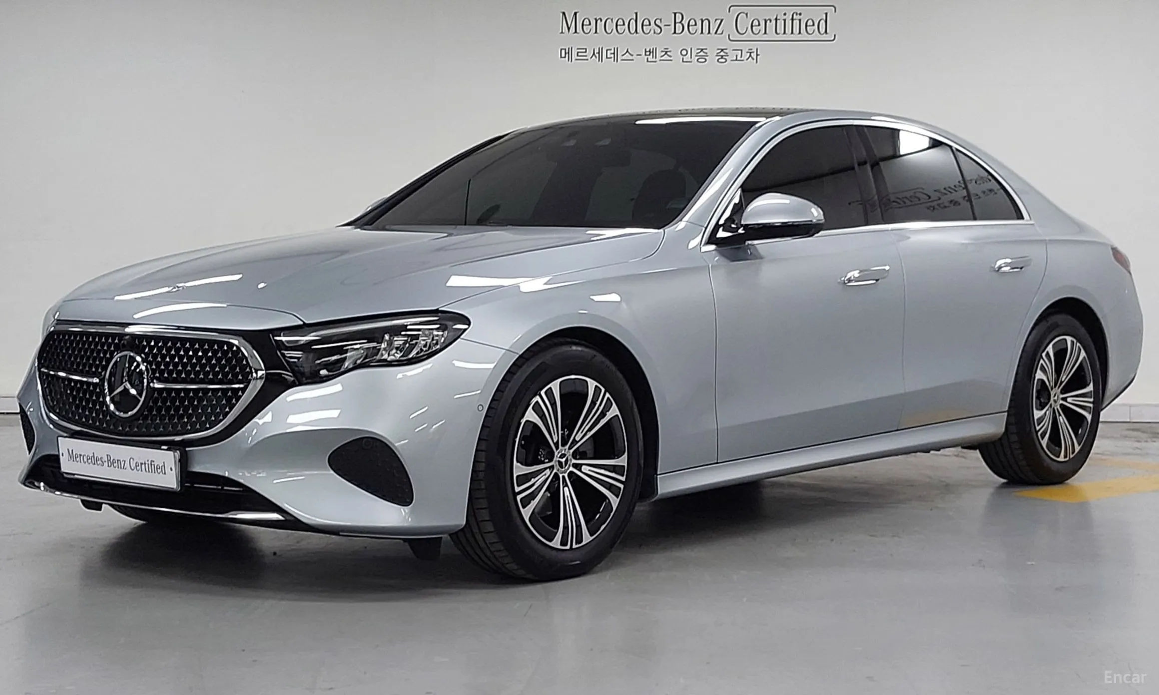 E-Class W214