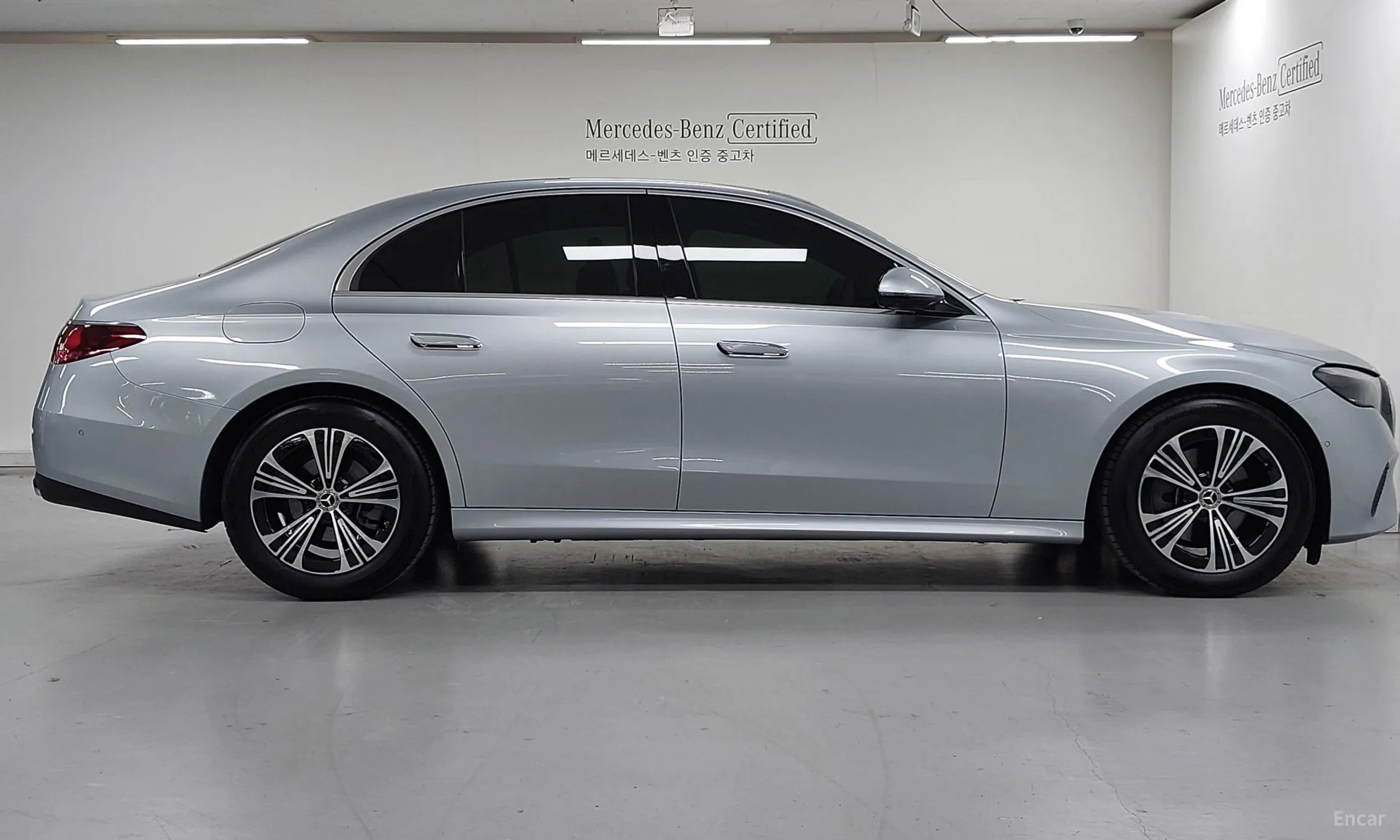 Mercedes Benz E-Class W214 превью 3