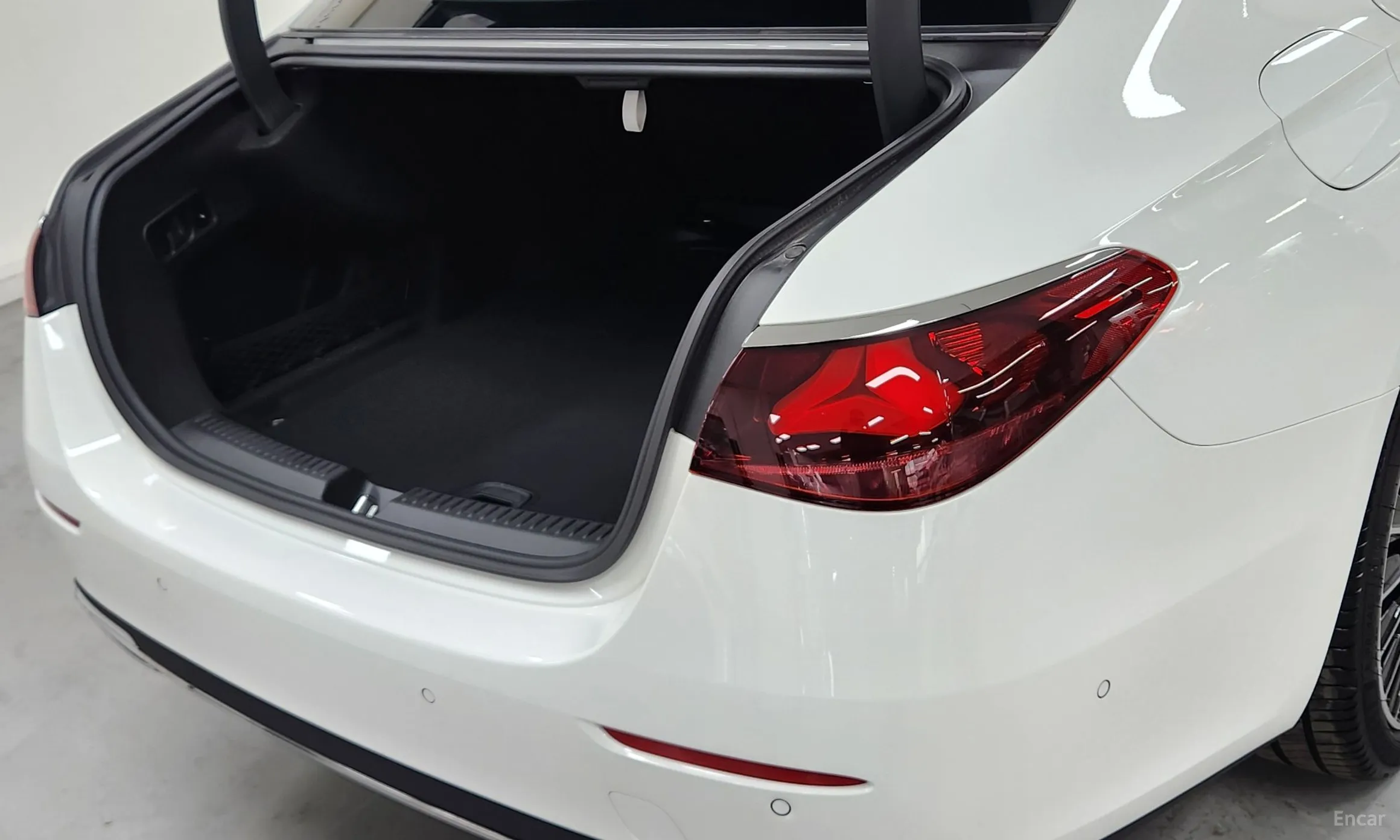 Mercedes Benz E-Class W214 превью 4