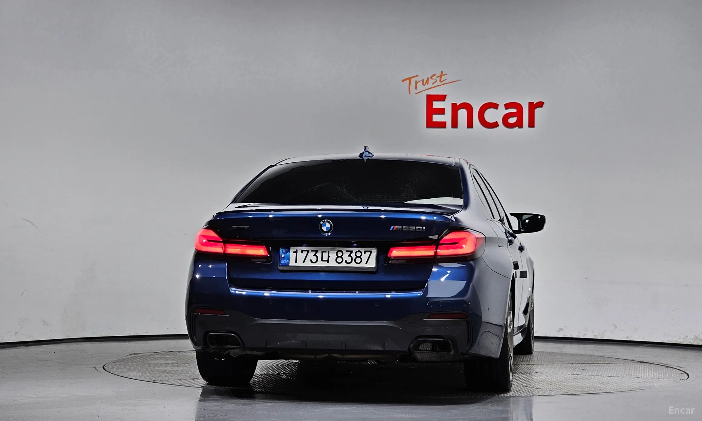 BMW 5 Series (G30) превью 3