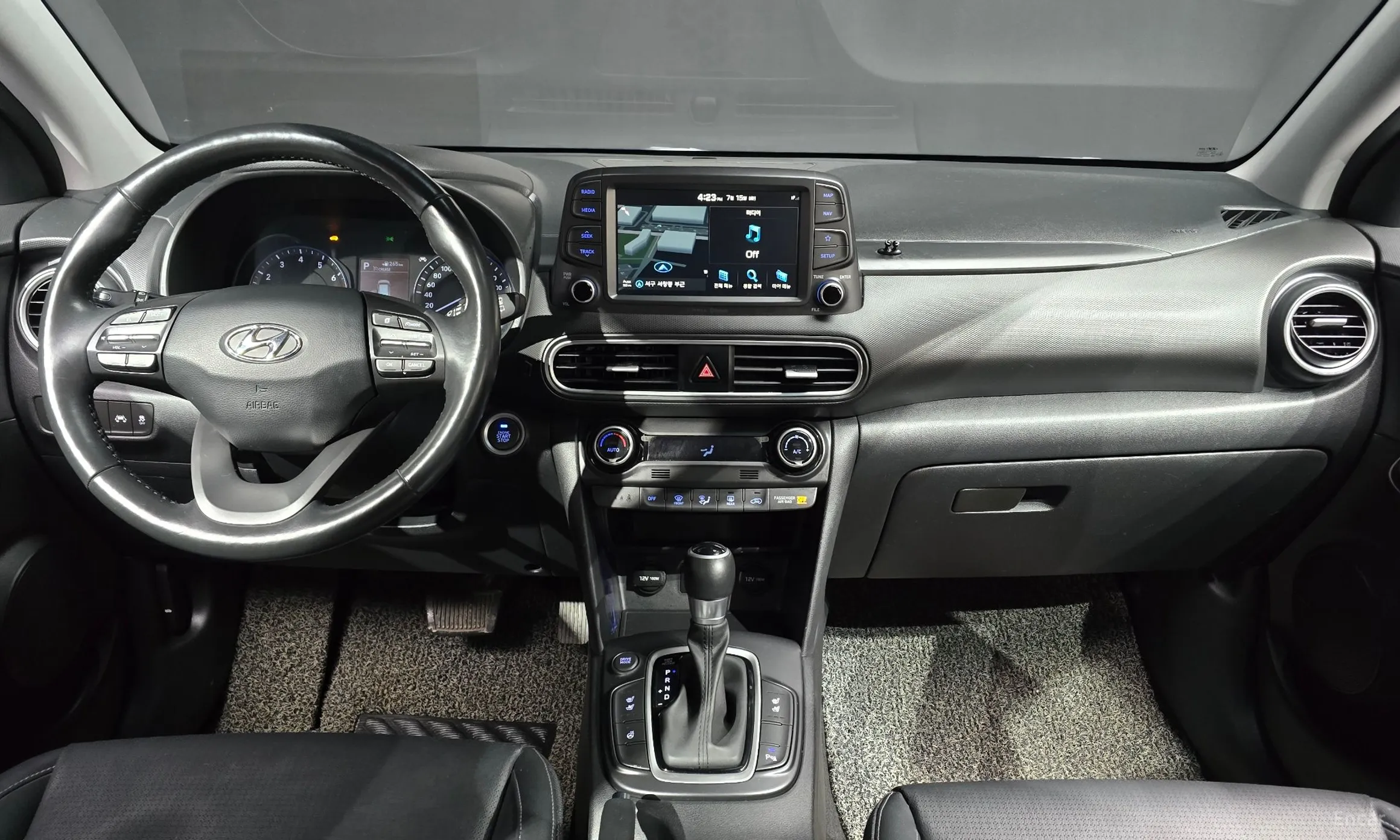 Hyundai Kona превью 4
