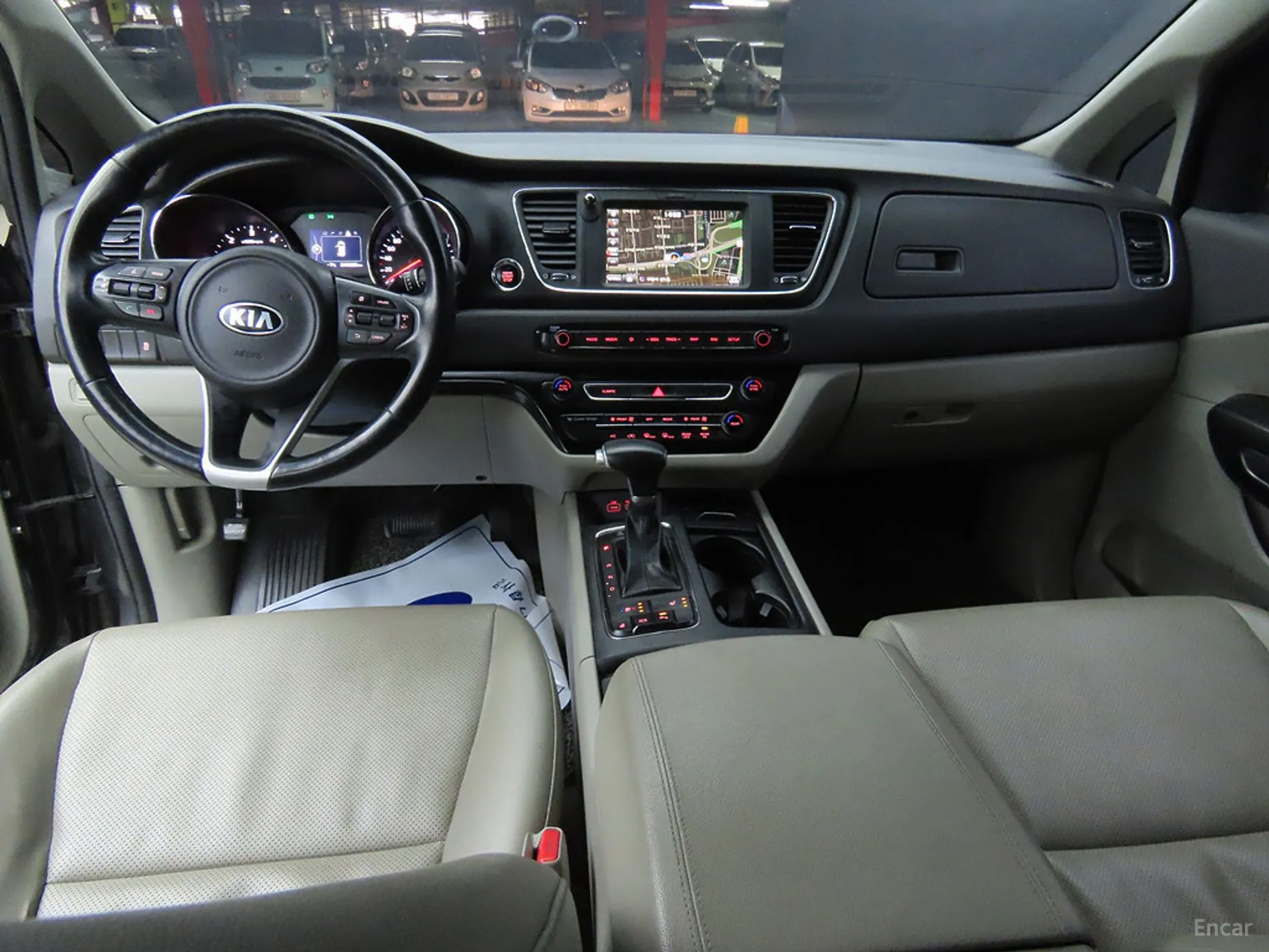 Kia Carnival превью 4