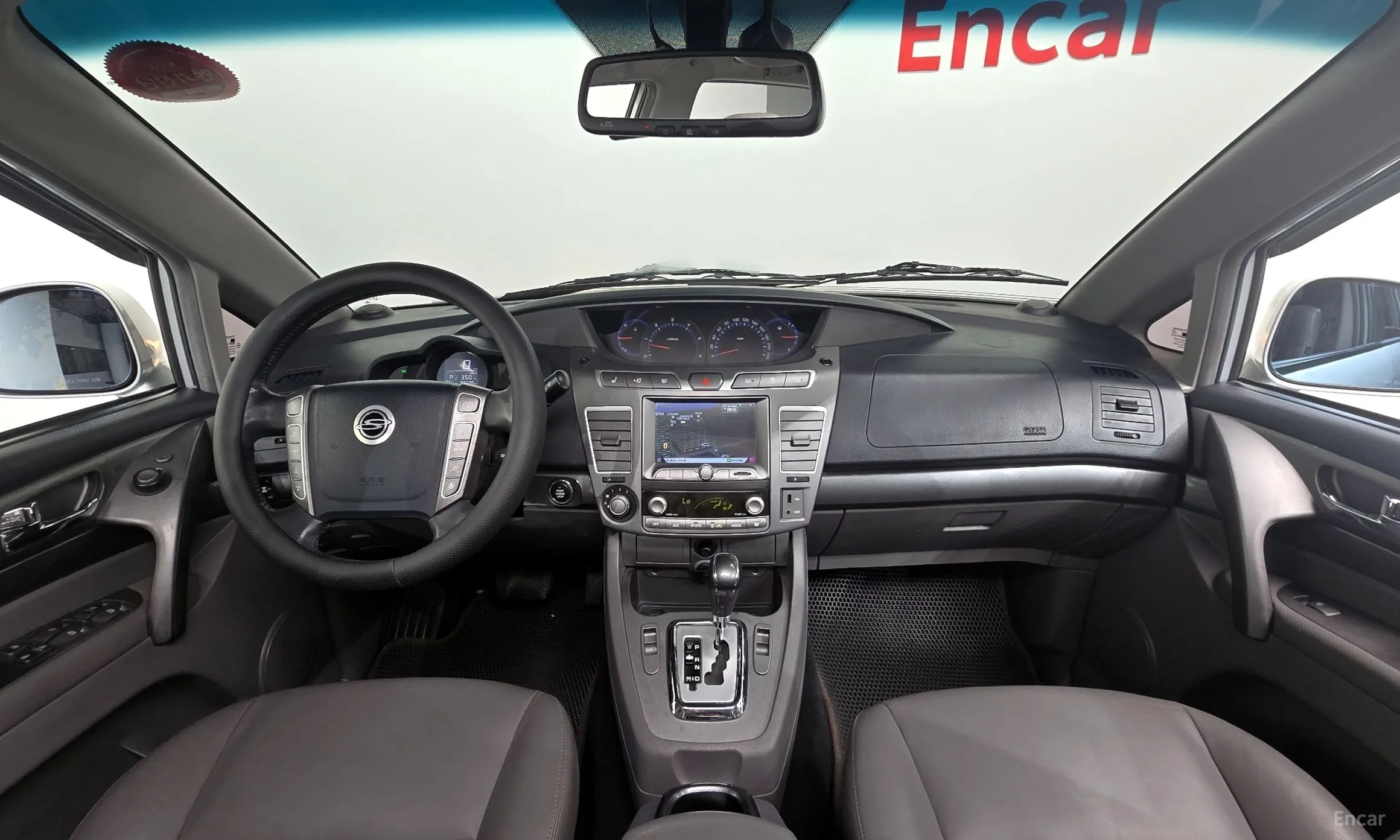 KG Mobility (SsangYong) Korando Turismo превью 7