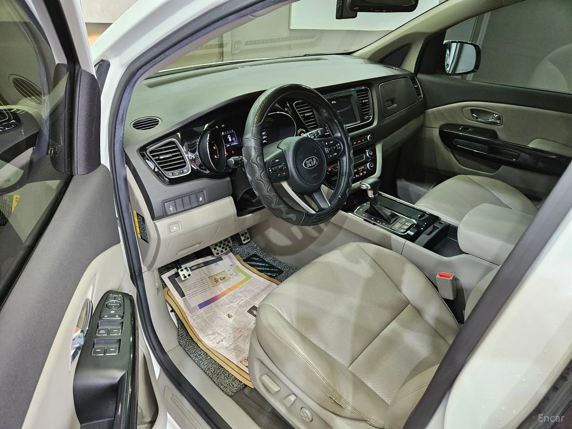 Kia Carnival превью 4