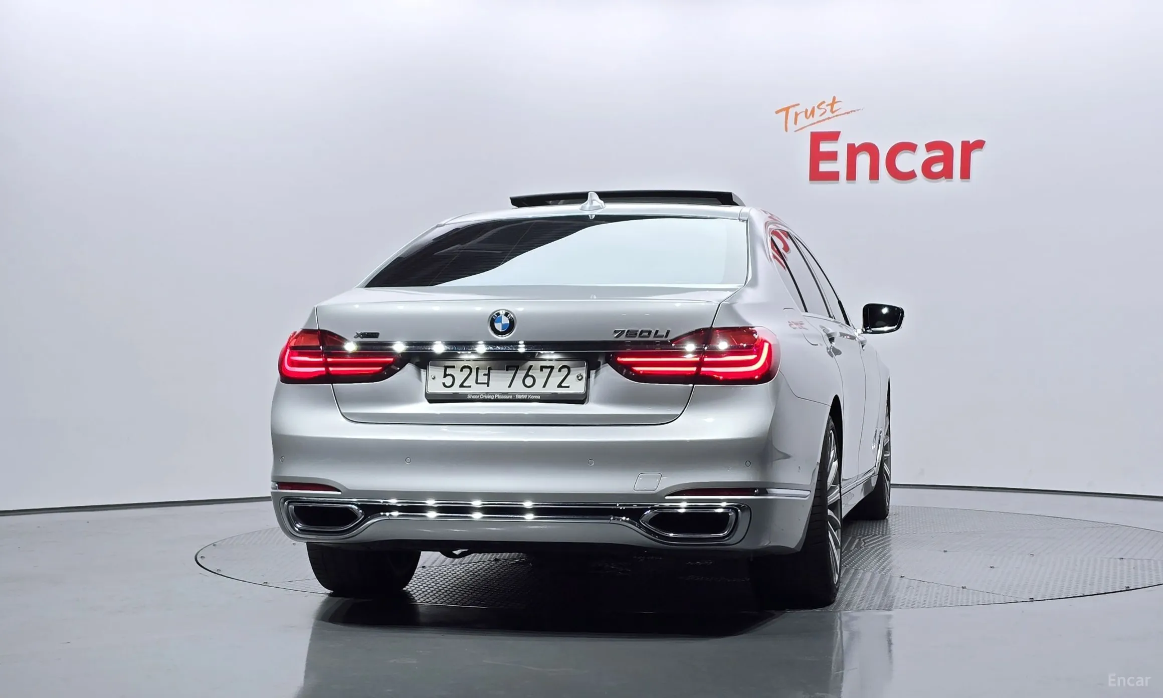 BMW 7 Series (G11) превью 3