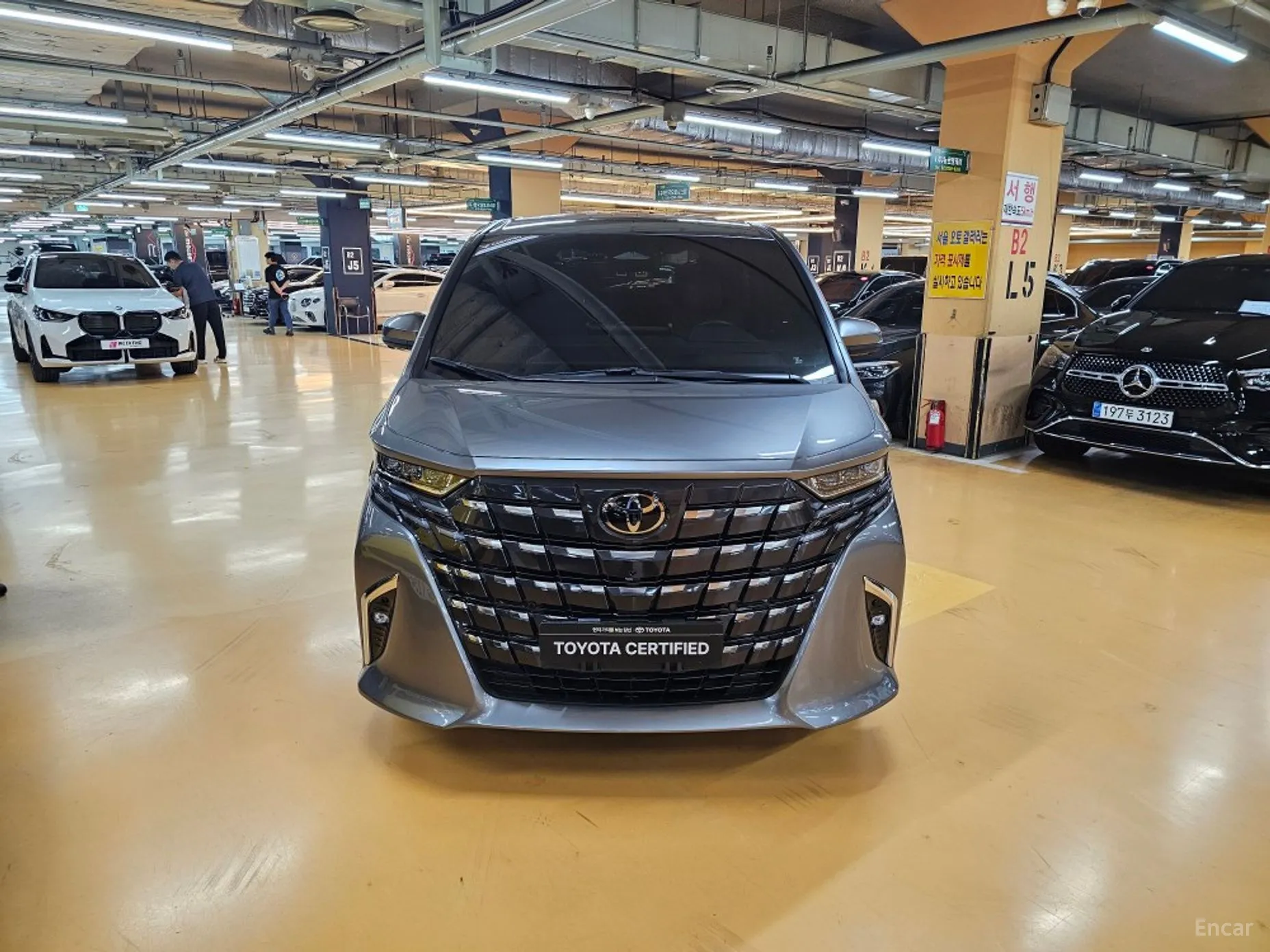 Toyota Alphard 4th Generation превью 2