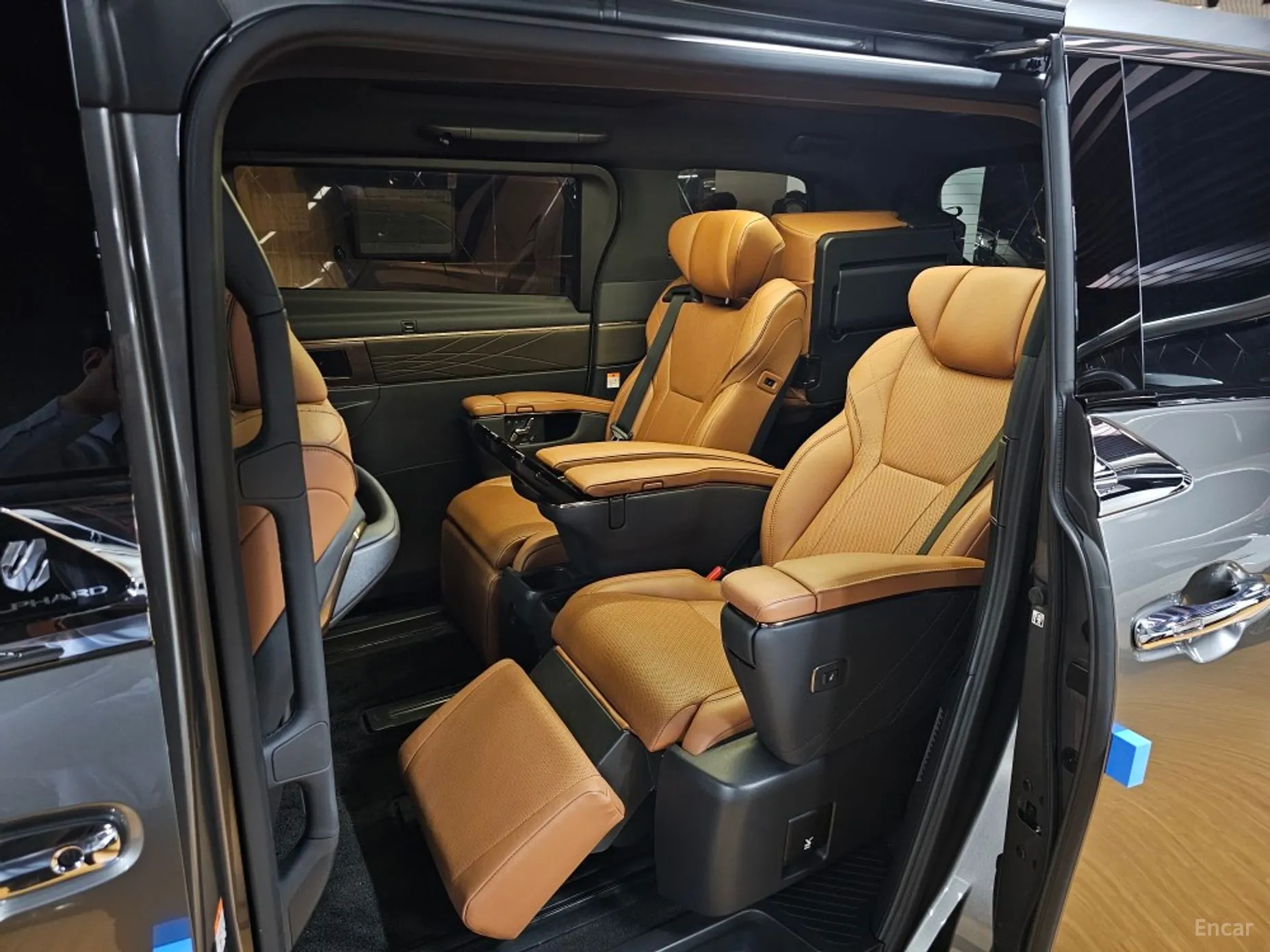 Toyota Alphard 4th Generation превью 8