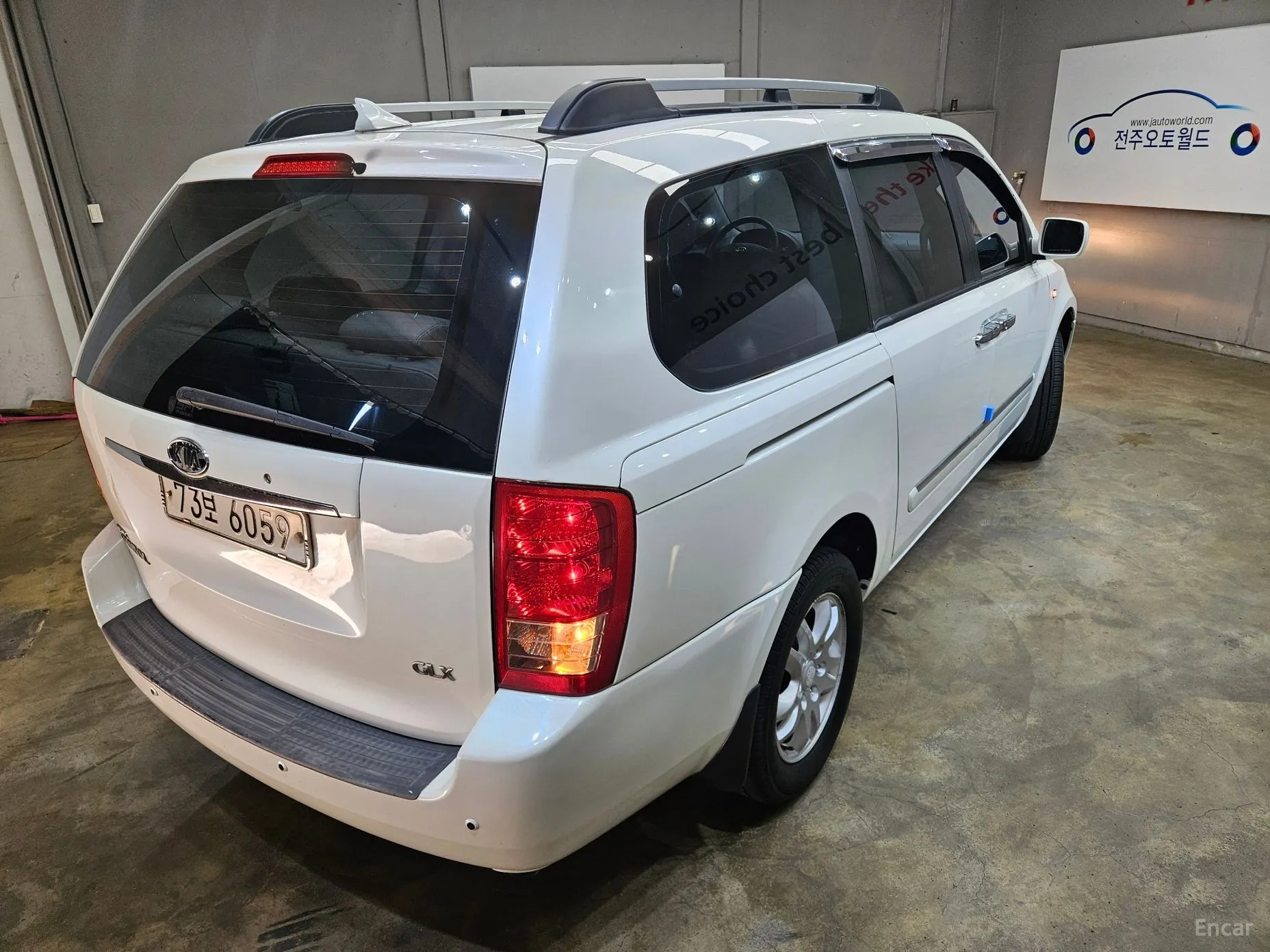 Kia Grand Carnival превью 2