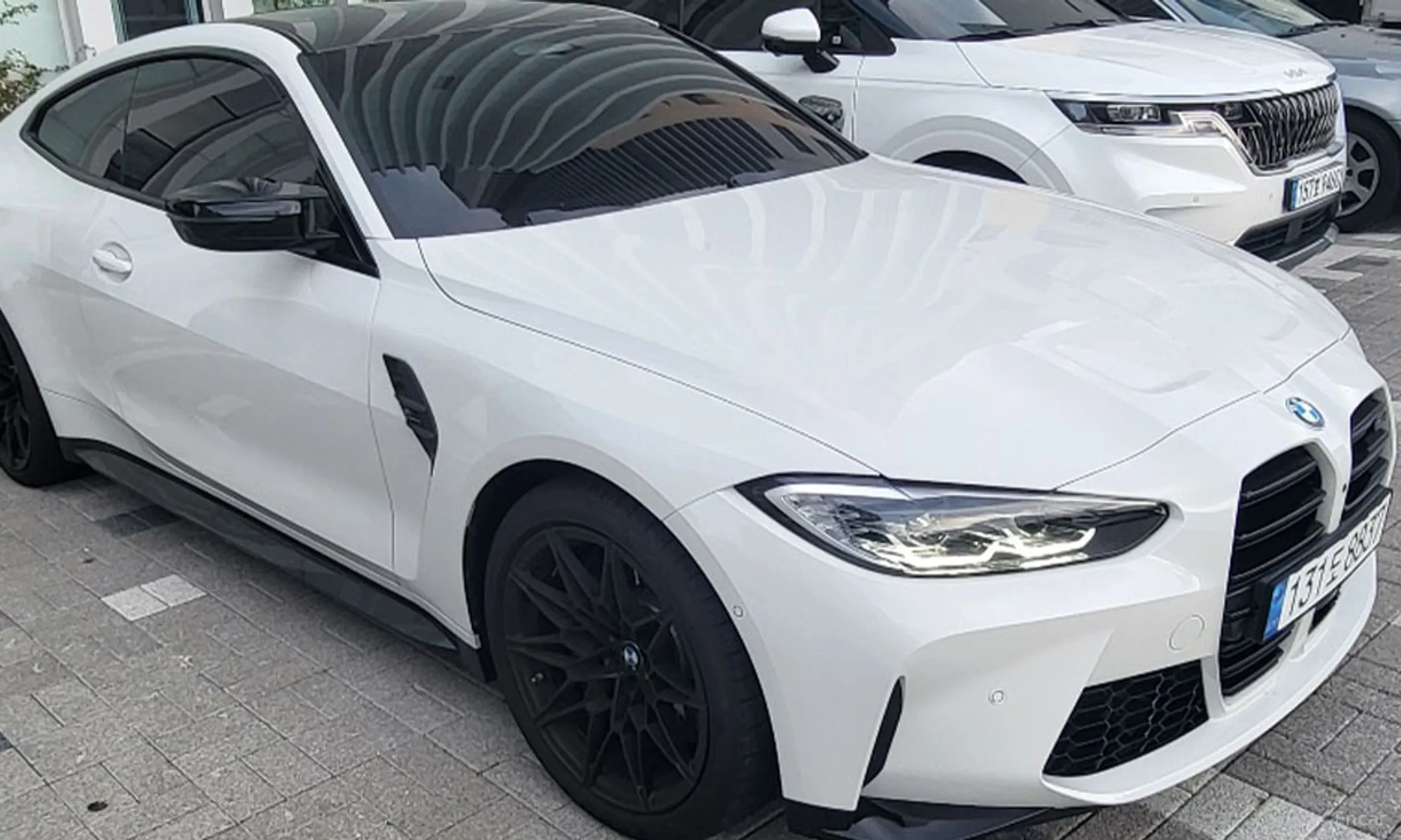BMW M4 (G82)