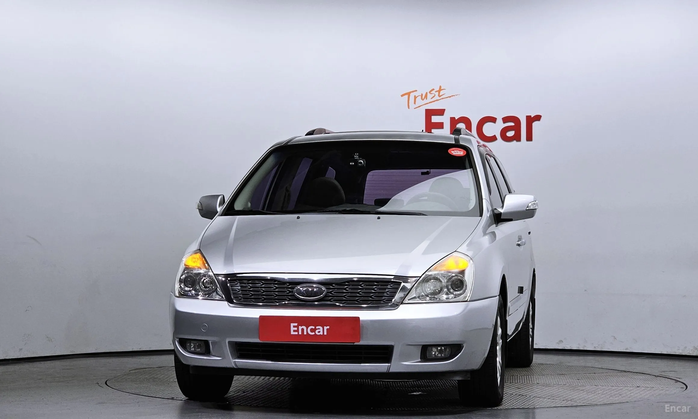 Kia Carnival R превью 2