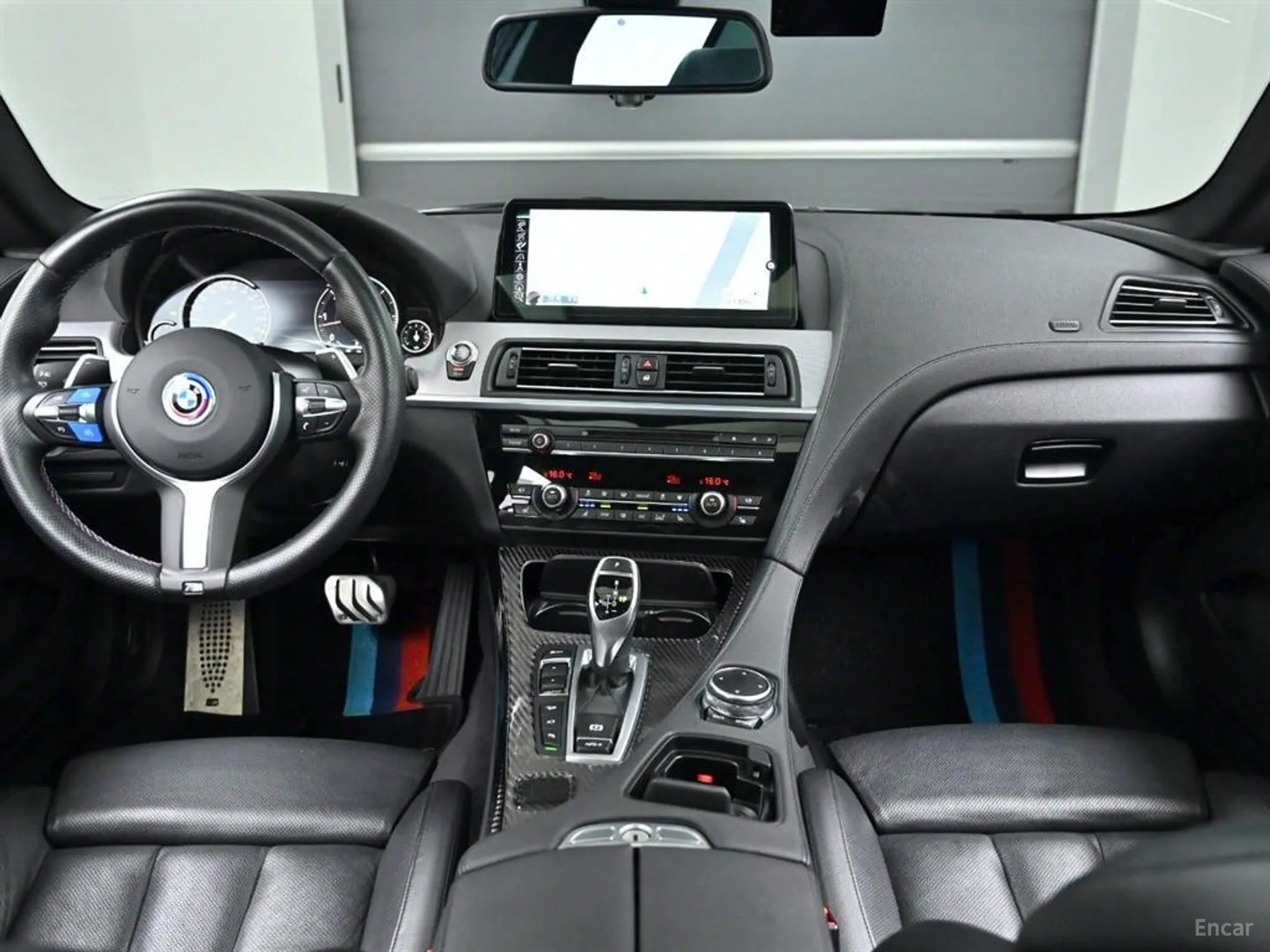 BMW 6 Series (F12) превью 4