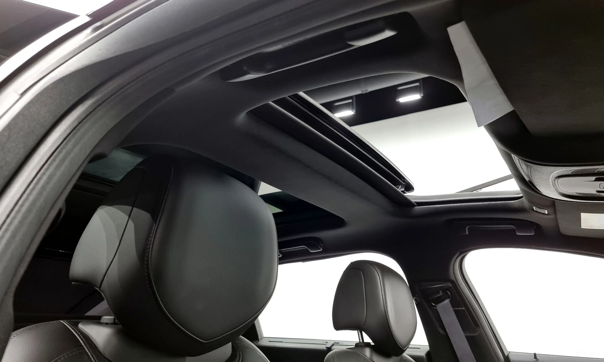 Cadillac CT6 превью 17