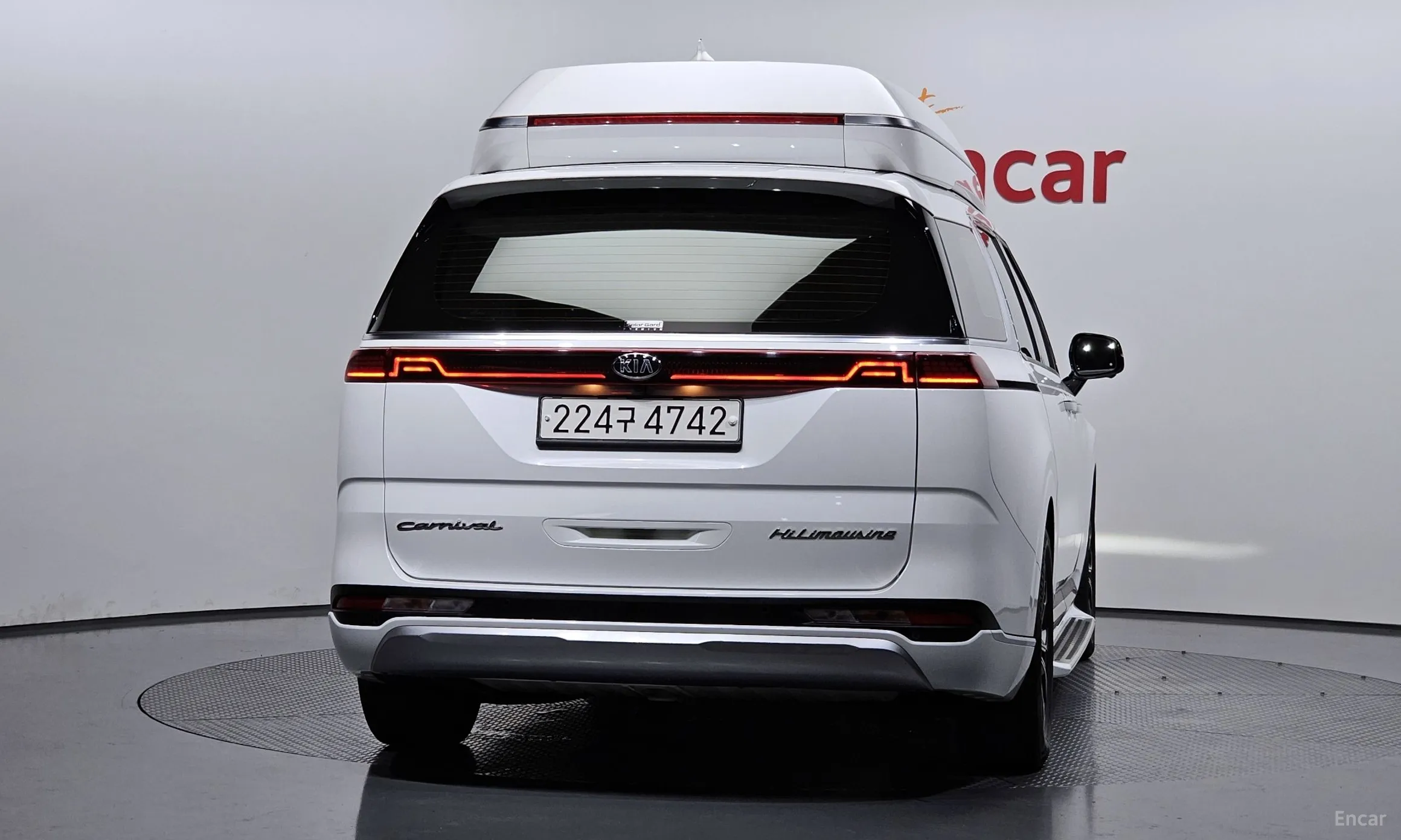 Kia Carnival Gen 4 превью 3