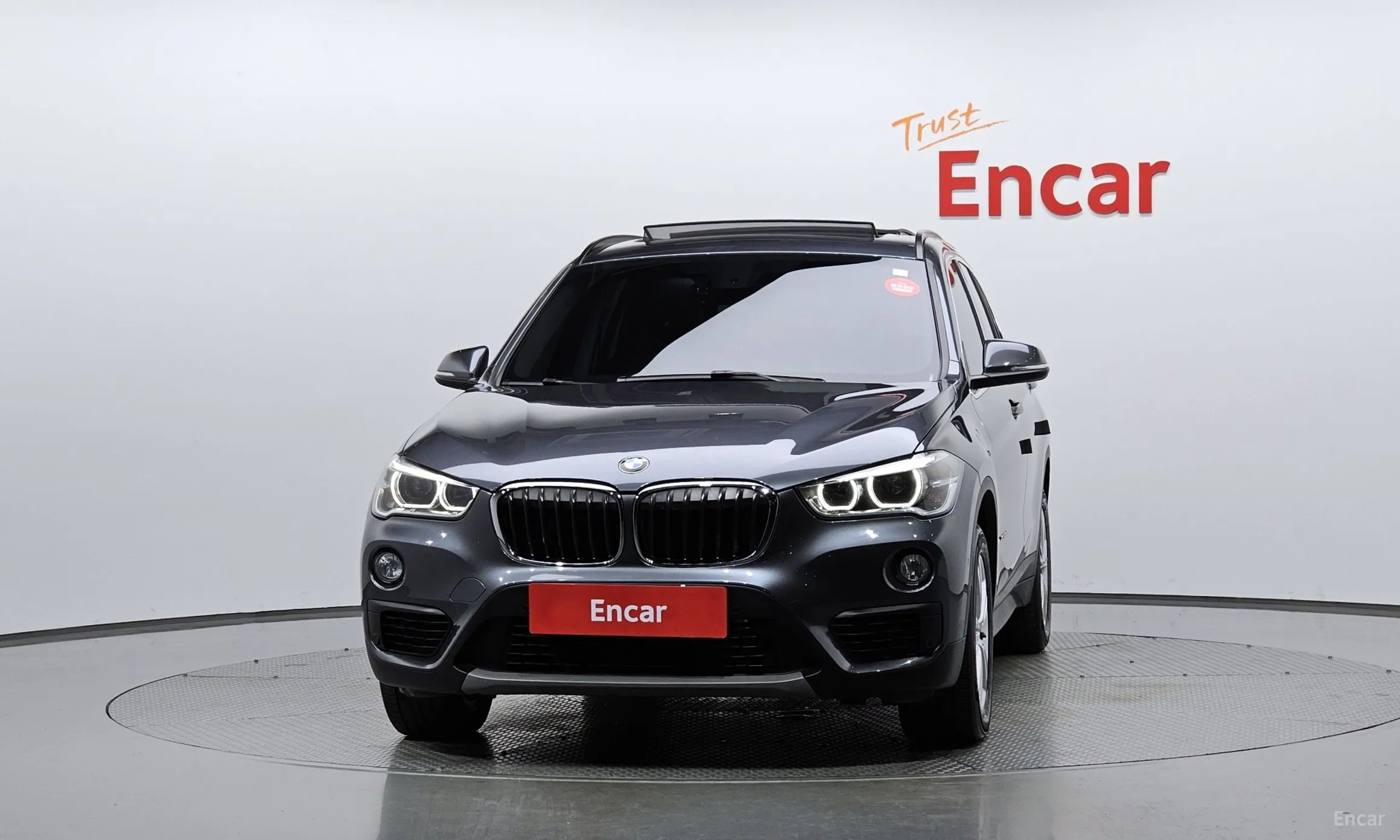 BMW X1 (F48) превью 2