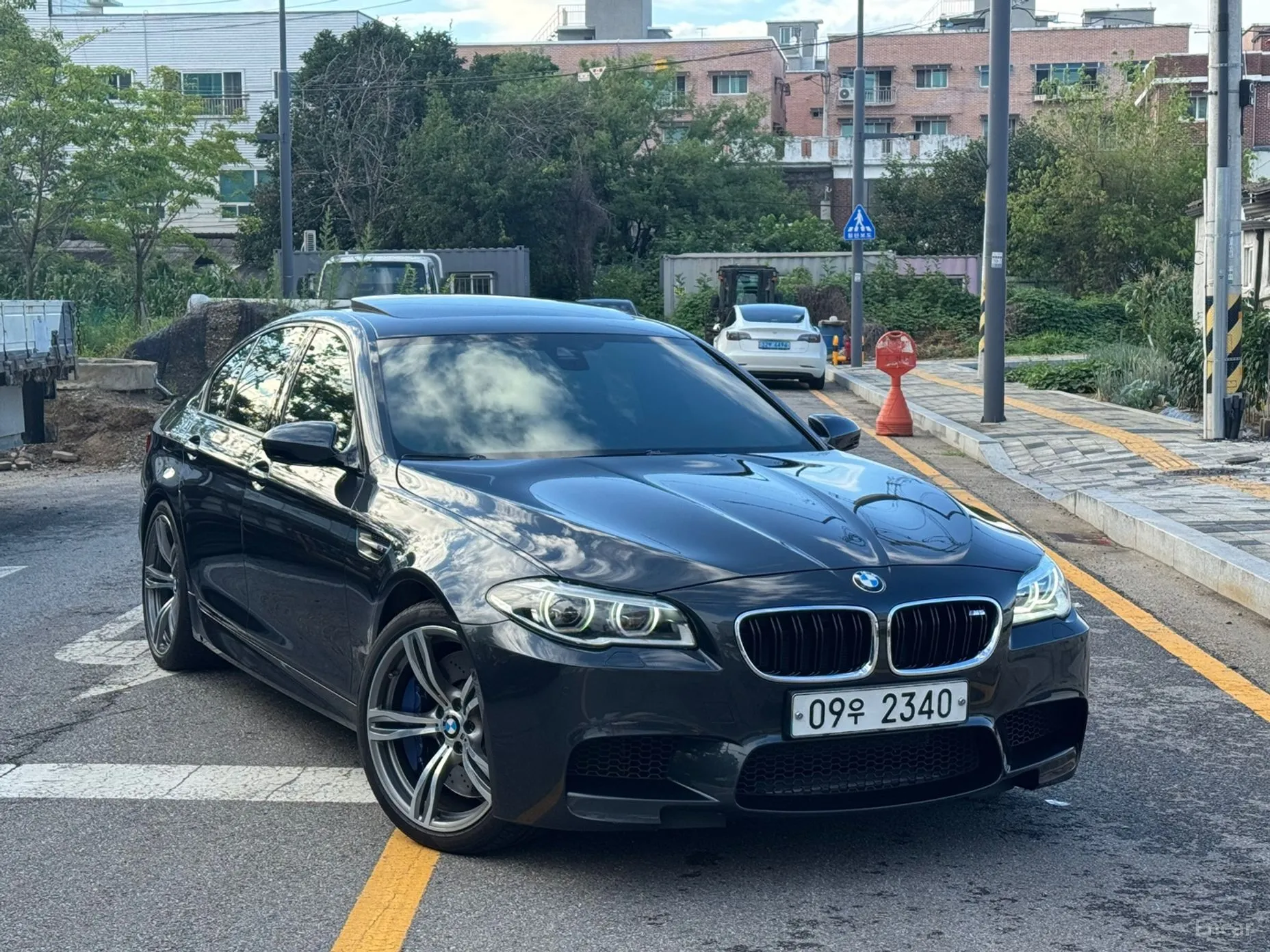 BMW M5 (F10)