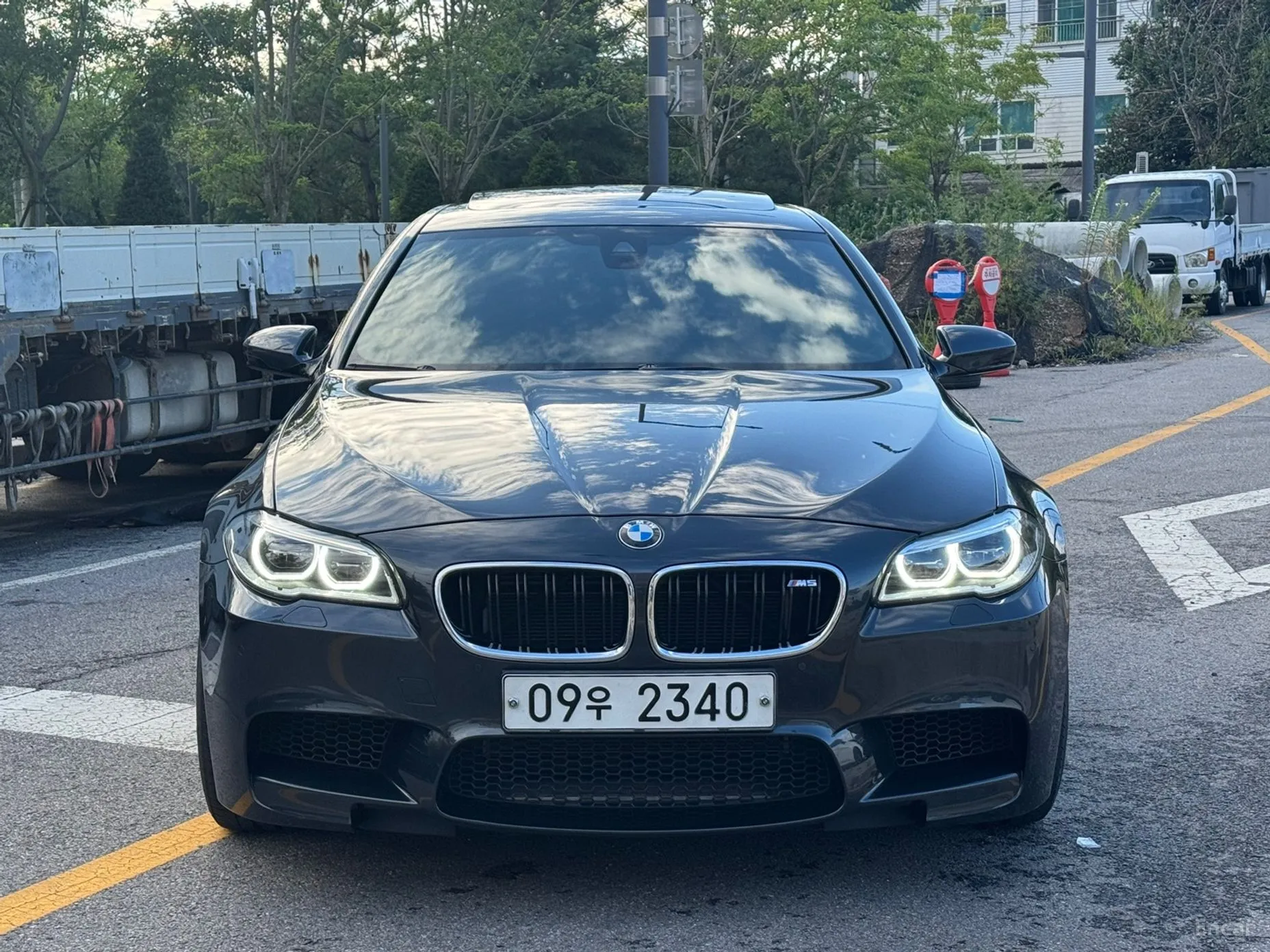 BMW M5 (F10)