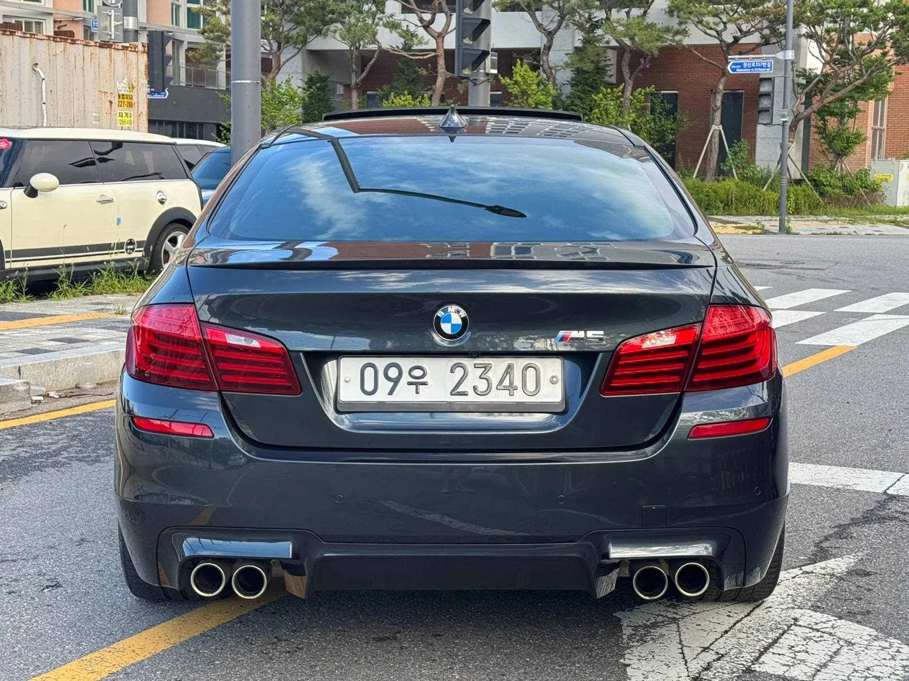 BMW M5 (F10) превью 3