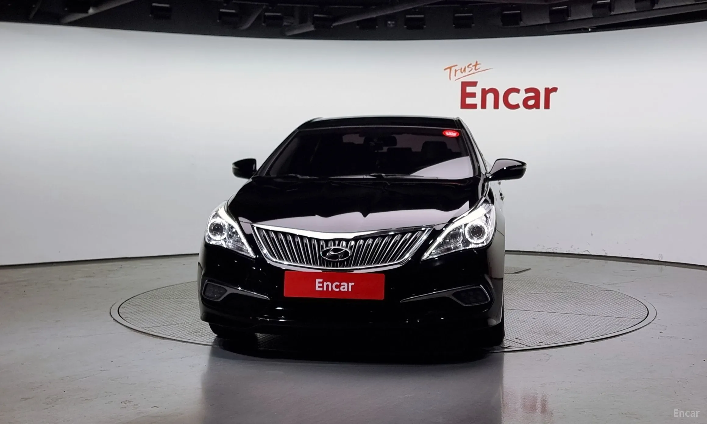 Hyundai Grandeur HG Hybrid превью 2