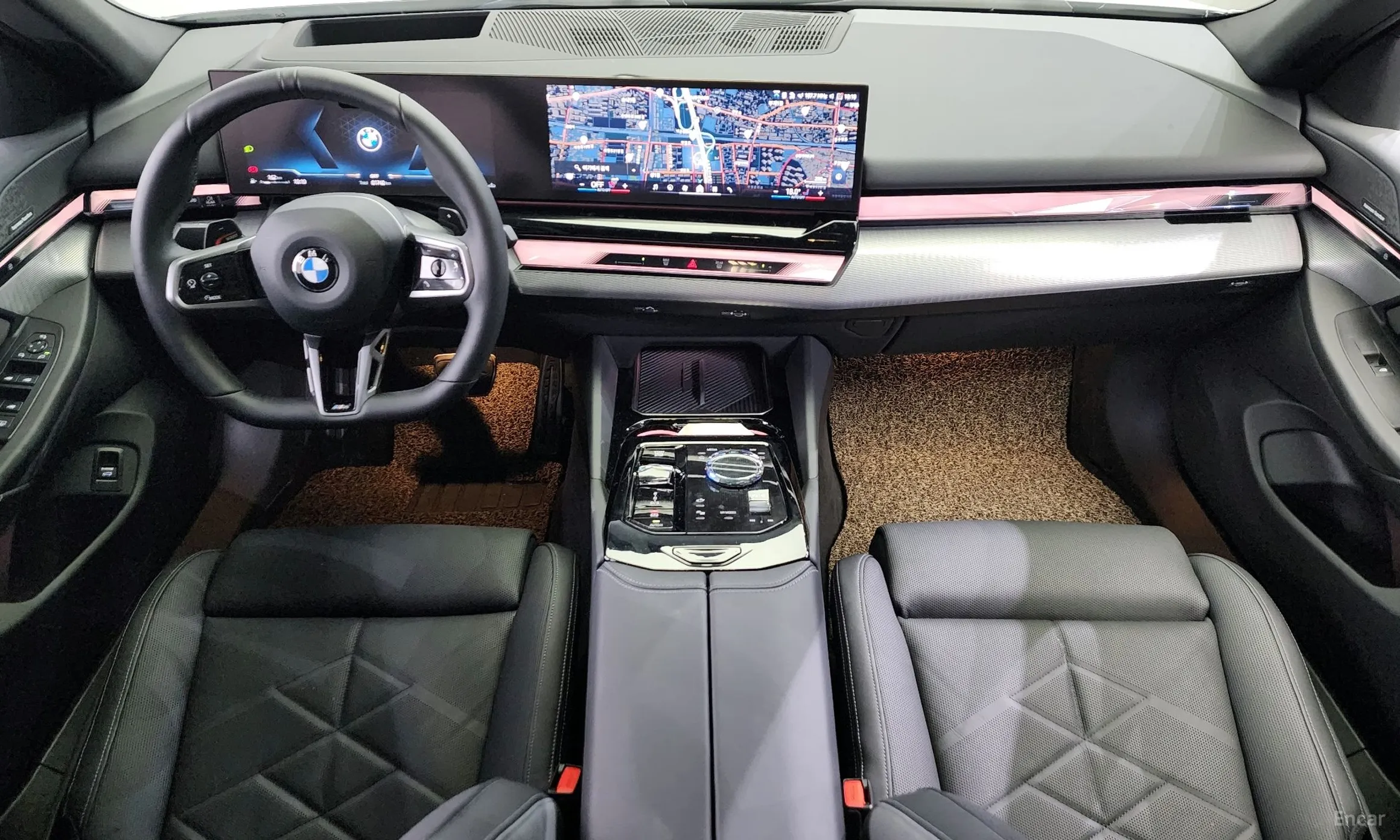 BMW 5 Series (G60) превью 4
