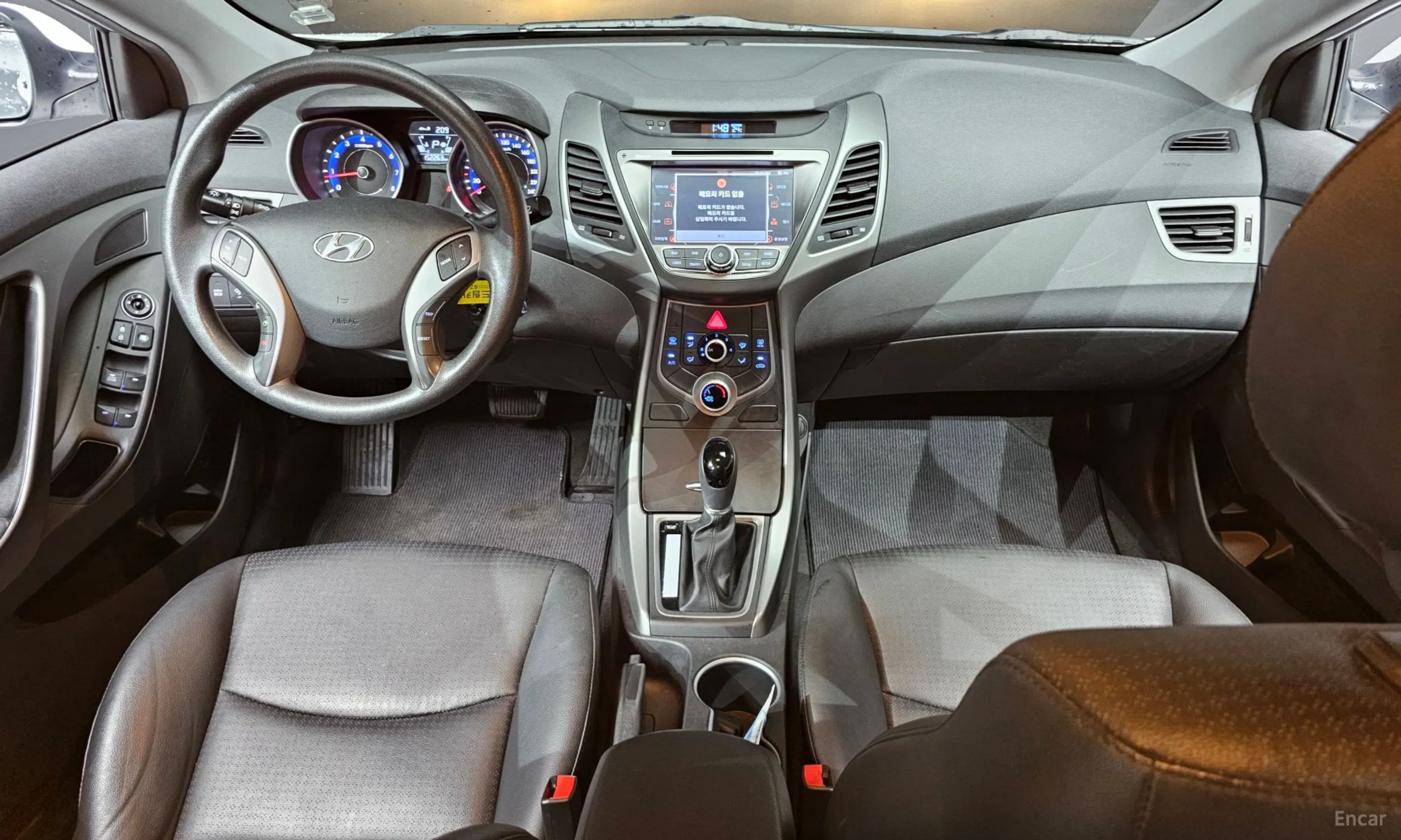 Hyundai Avante превью 4