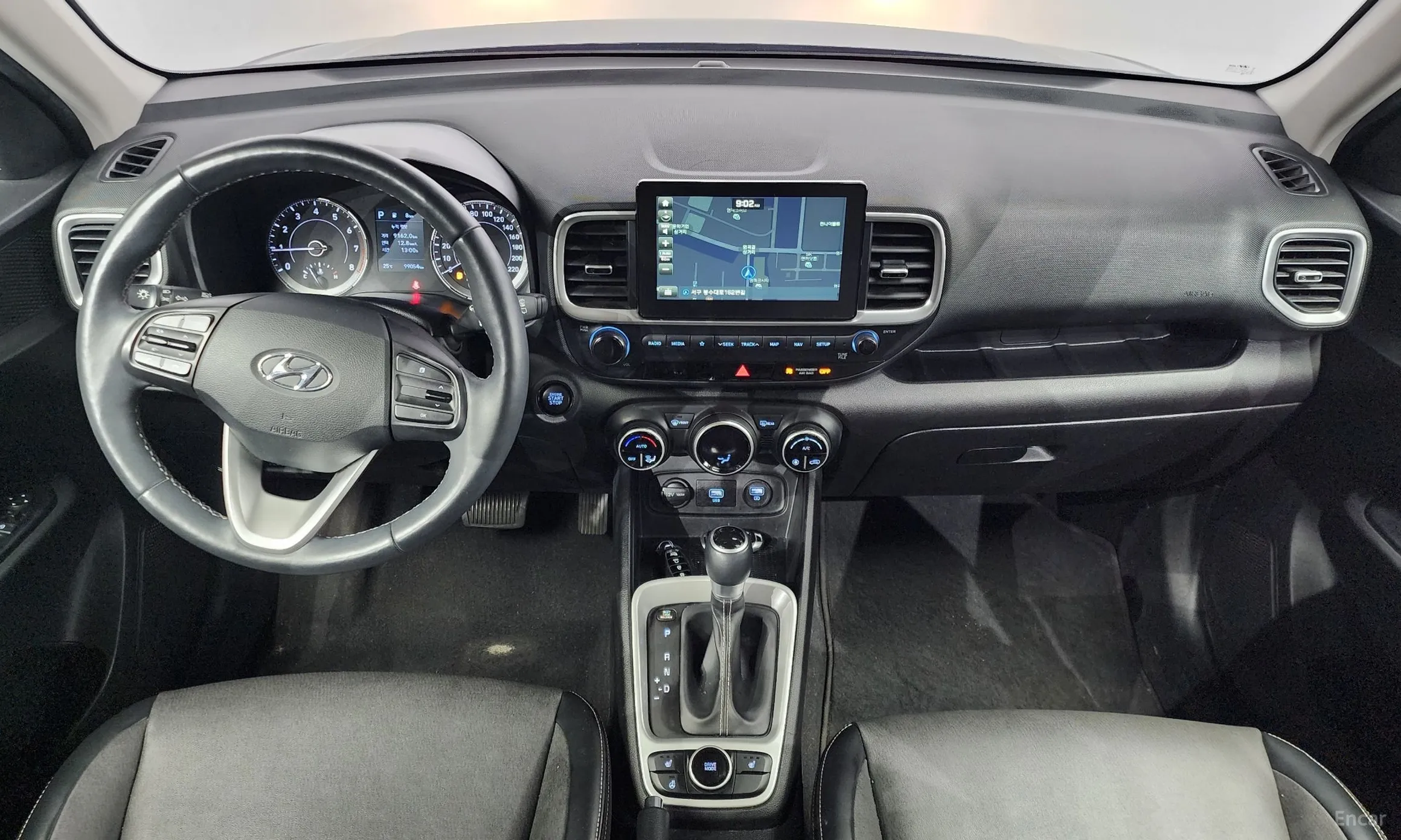 Hyundai Venue превью 4