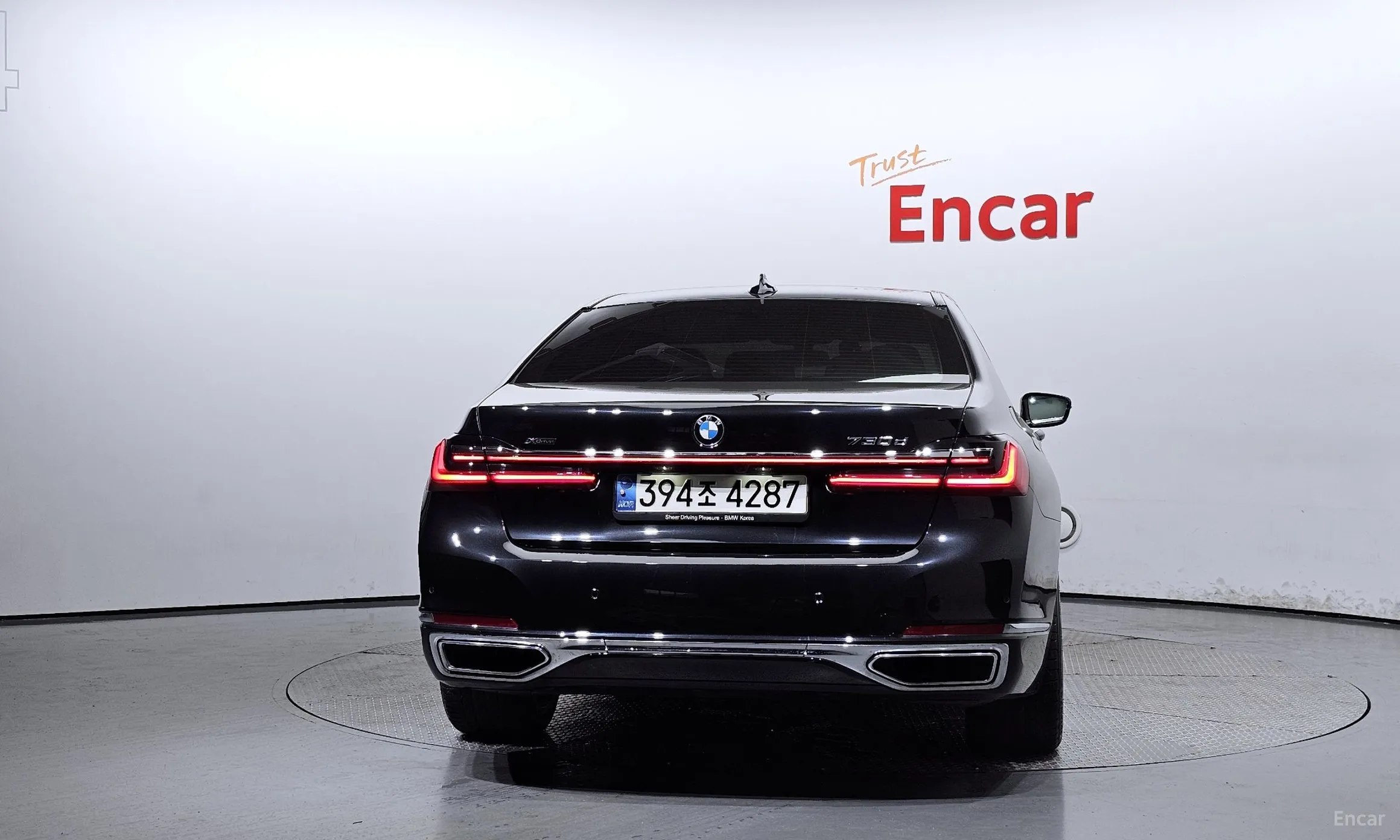 BMW 7 Series (G11) превью 3