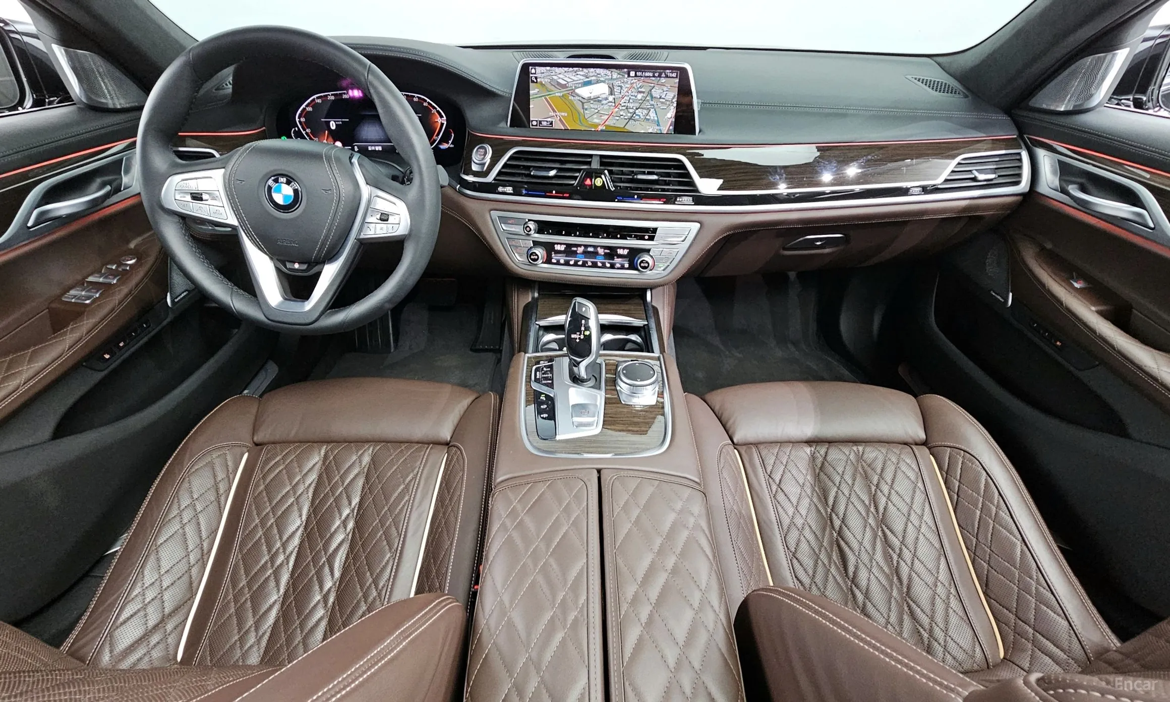 BMW 7 Series (G11) превью 4