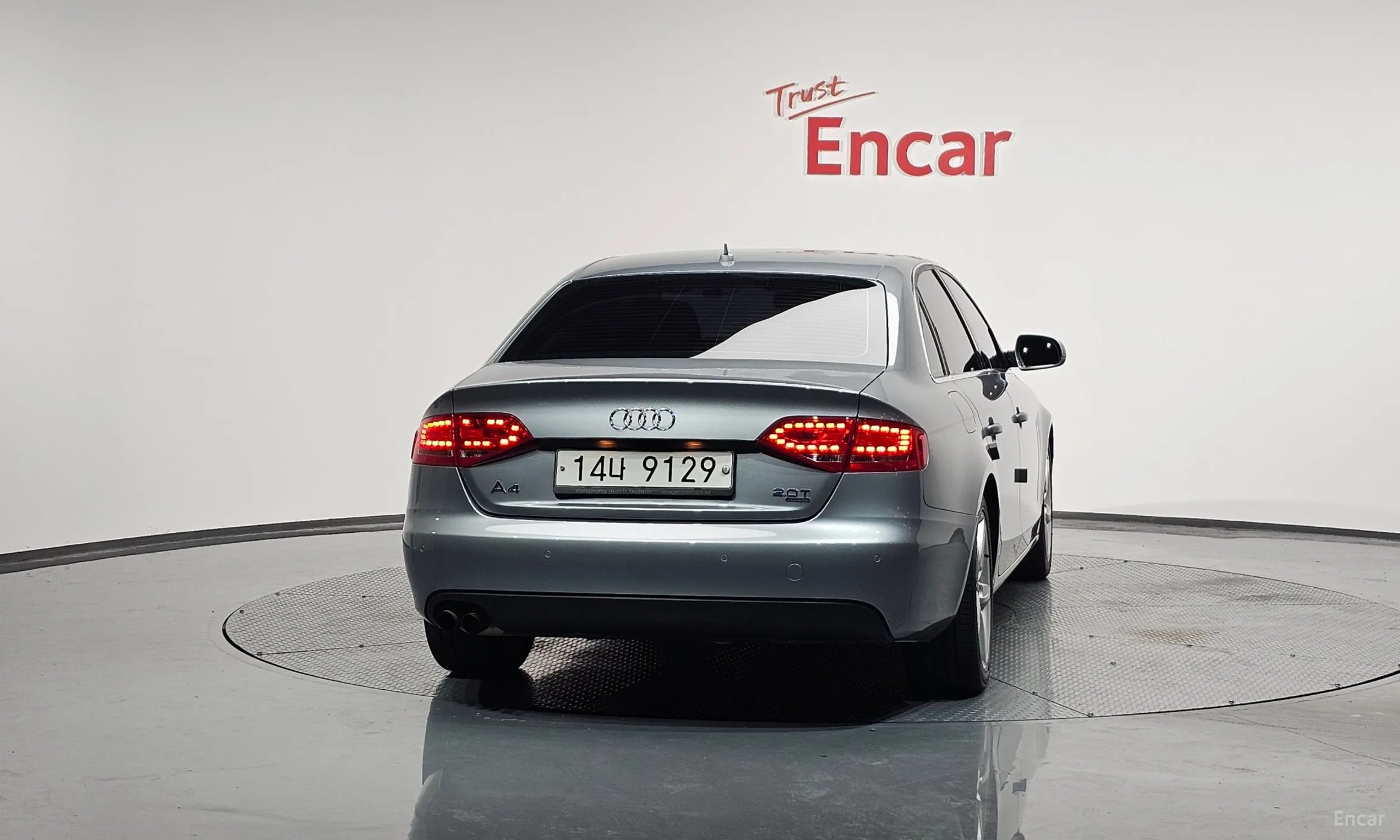 Audi New A4 превью 3