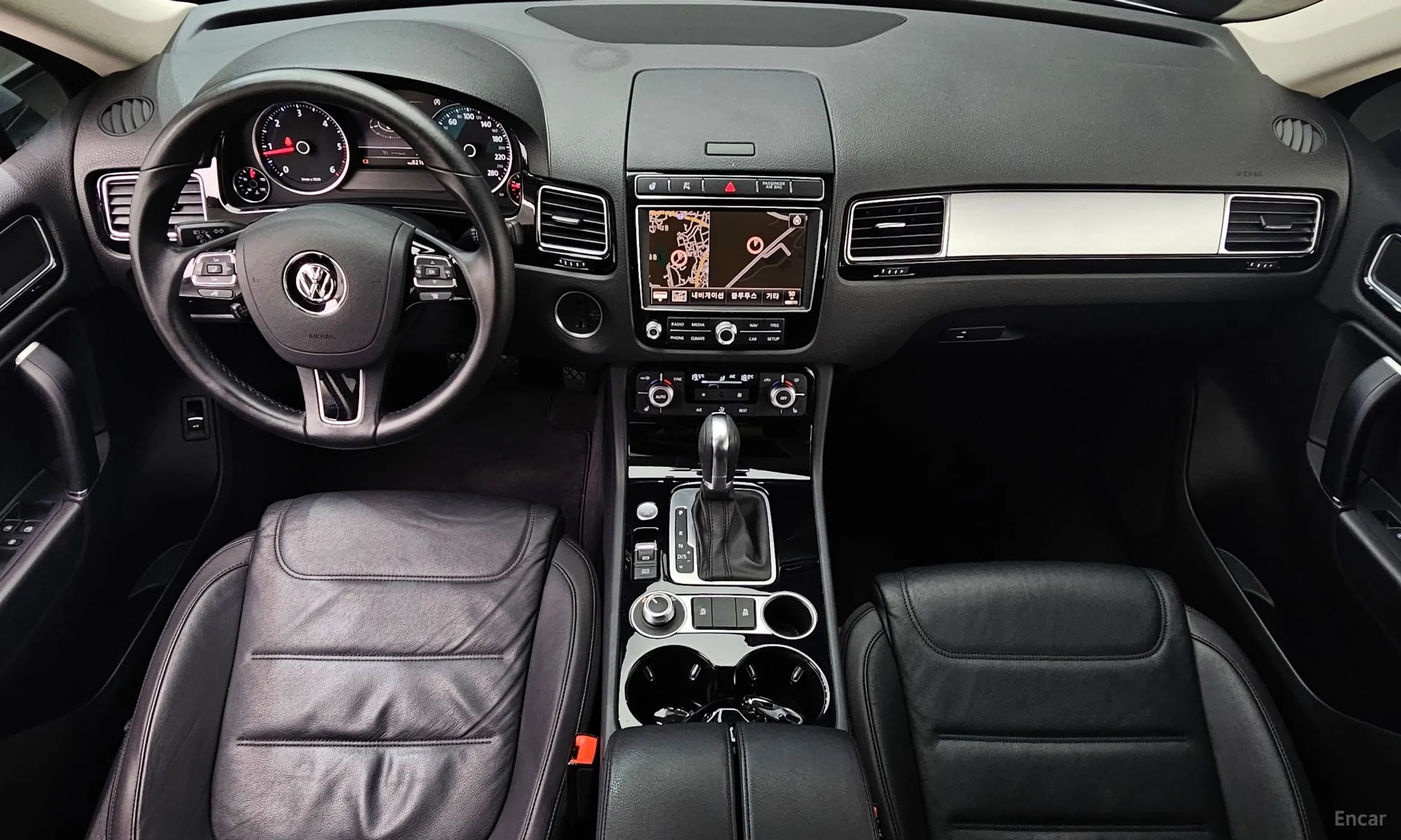Volkswagen New Touareg превью 4