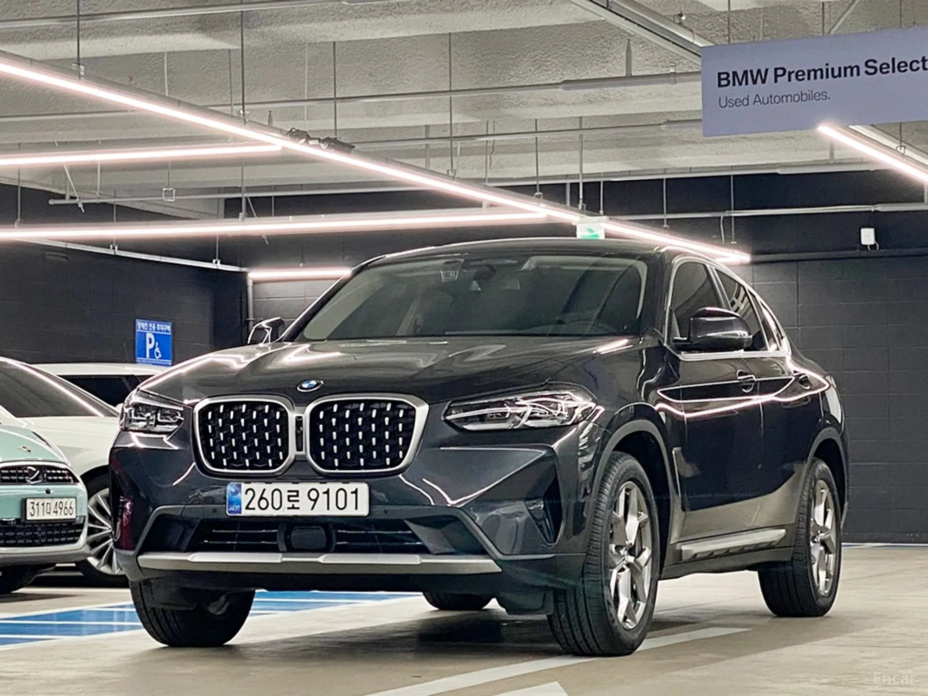 X4 (G02)