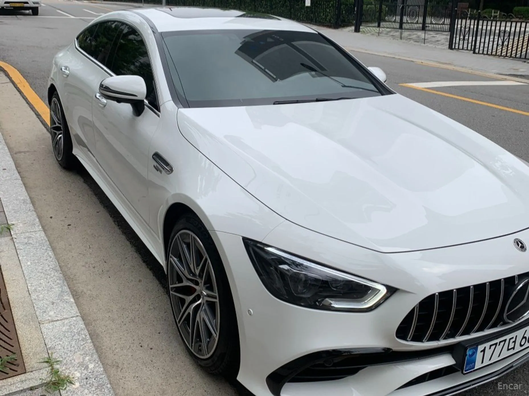 Mercedes Benz AMG GT