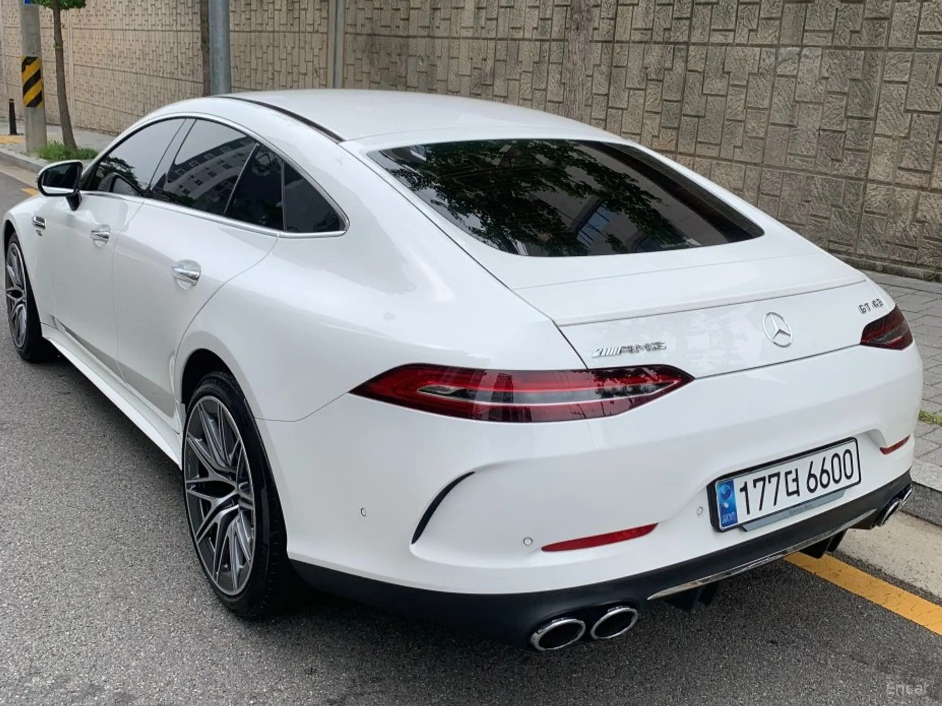 Mercedes Benz AMG GT превью 3