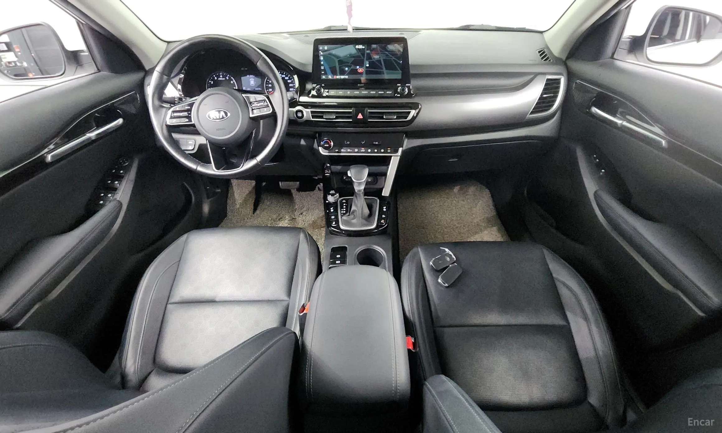 Kia Seltos превью 4
