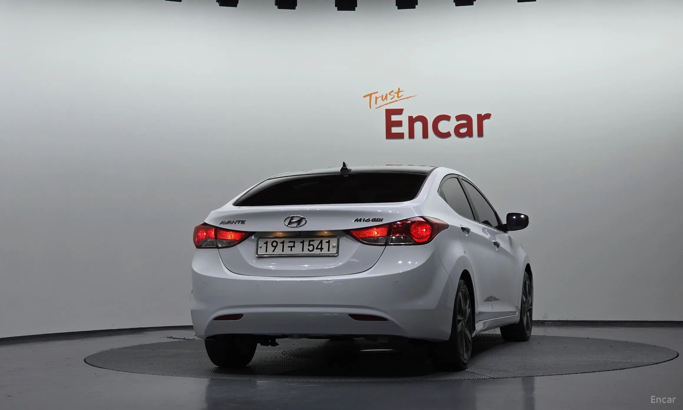 Hyundai Avante MD превью 3