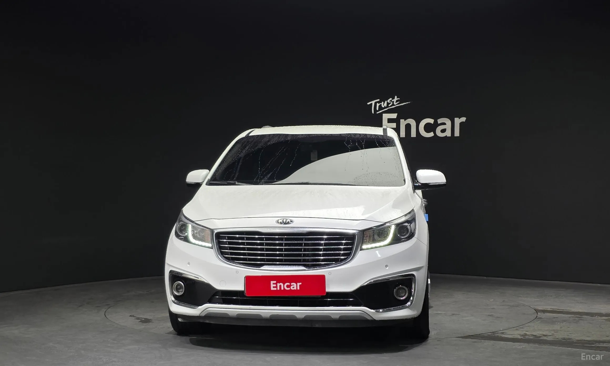 Kia Carnival превью 2